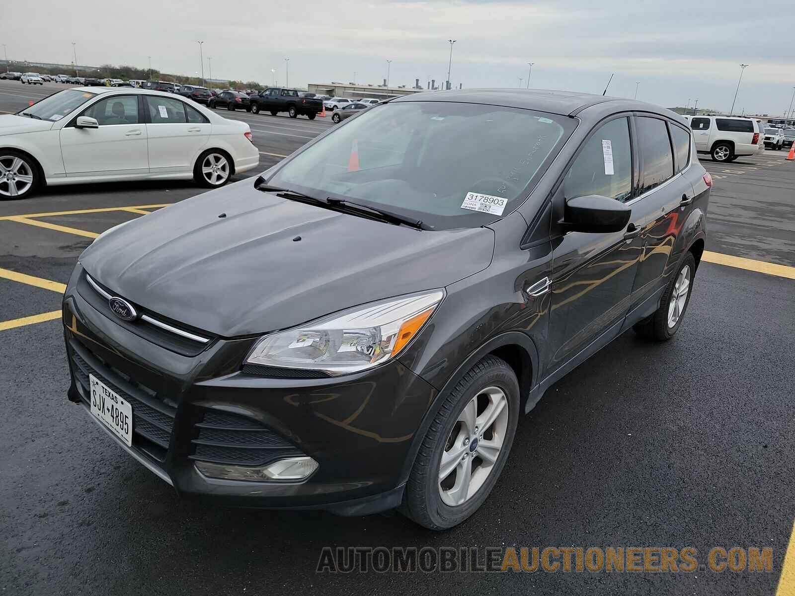 1FMCU9G91FUA45083 Ford Escape 2015