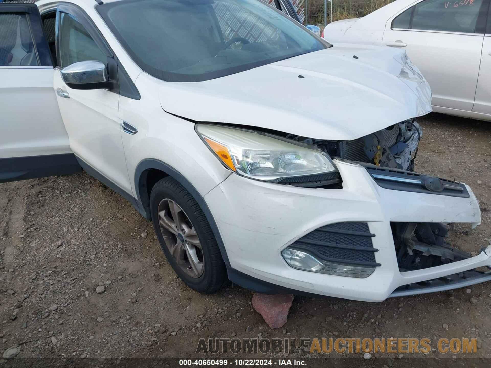 1FMCU9G91FUA66497 FORD ESCAPE 2015