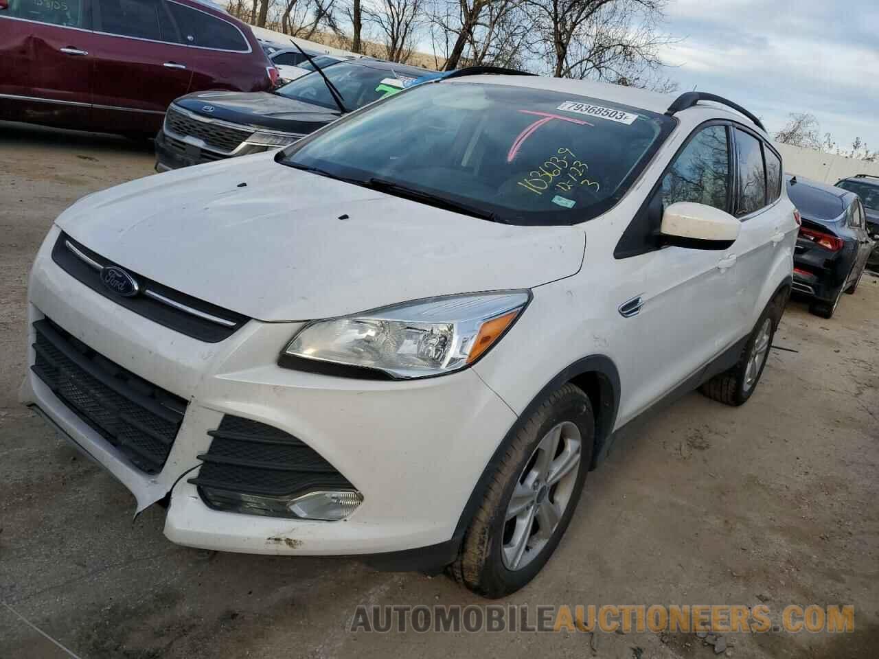 1FMCU9G91FUC82236 FORD ESCAPE 2015