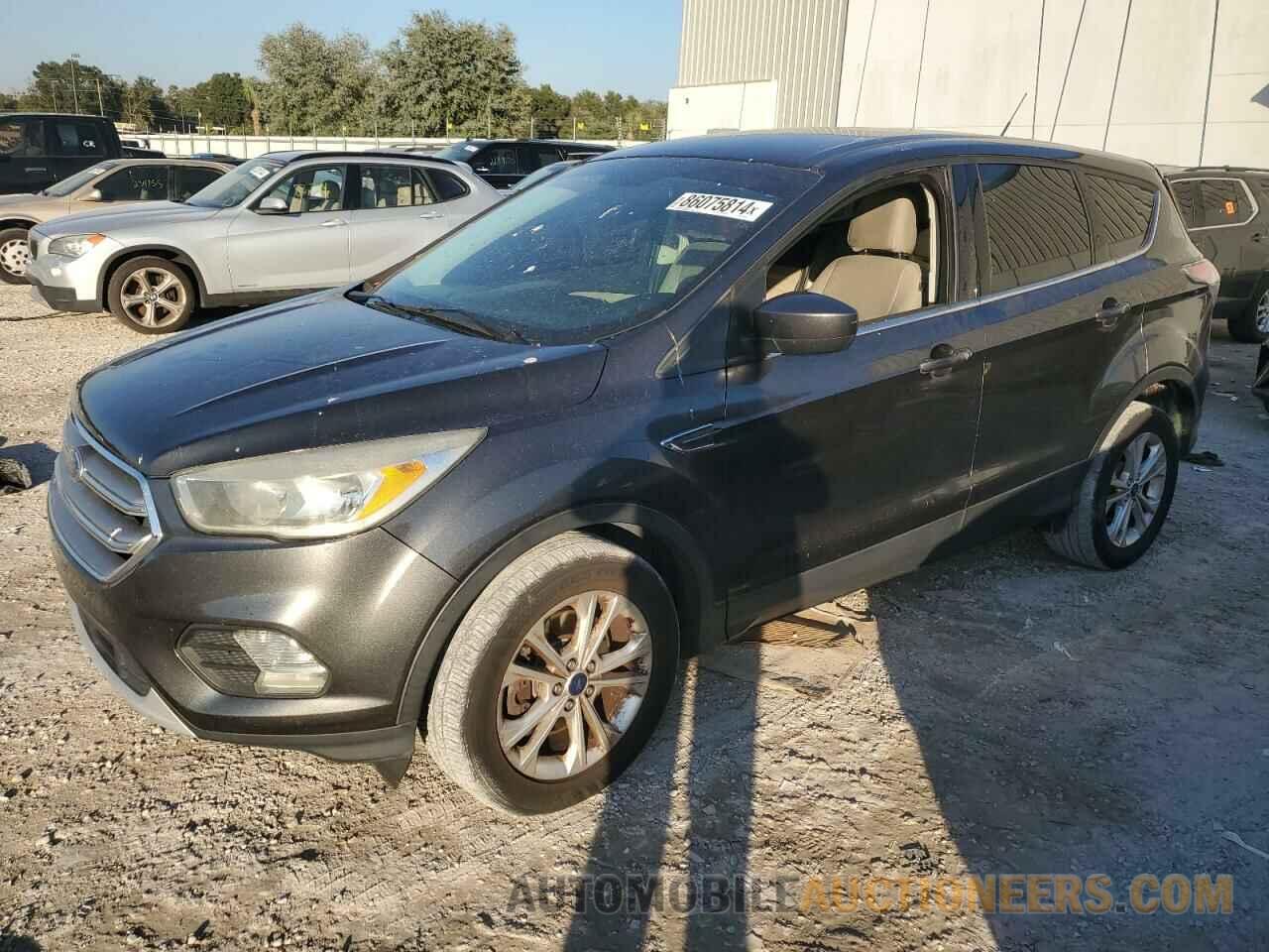 1FMCU9G91HUB30718 FORD ESCAPE 2017