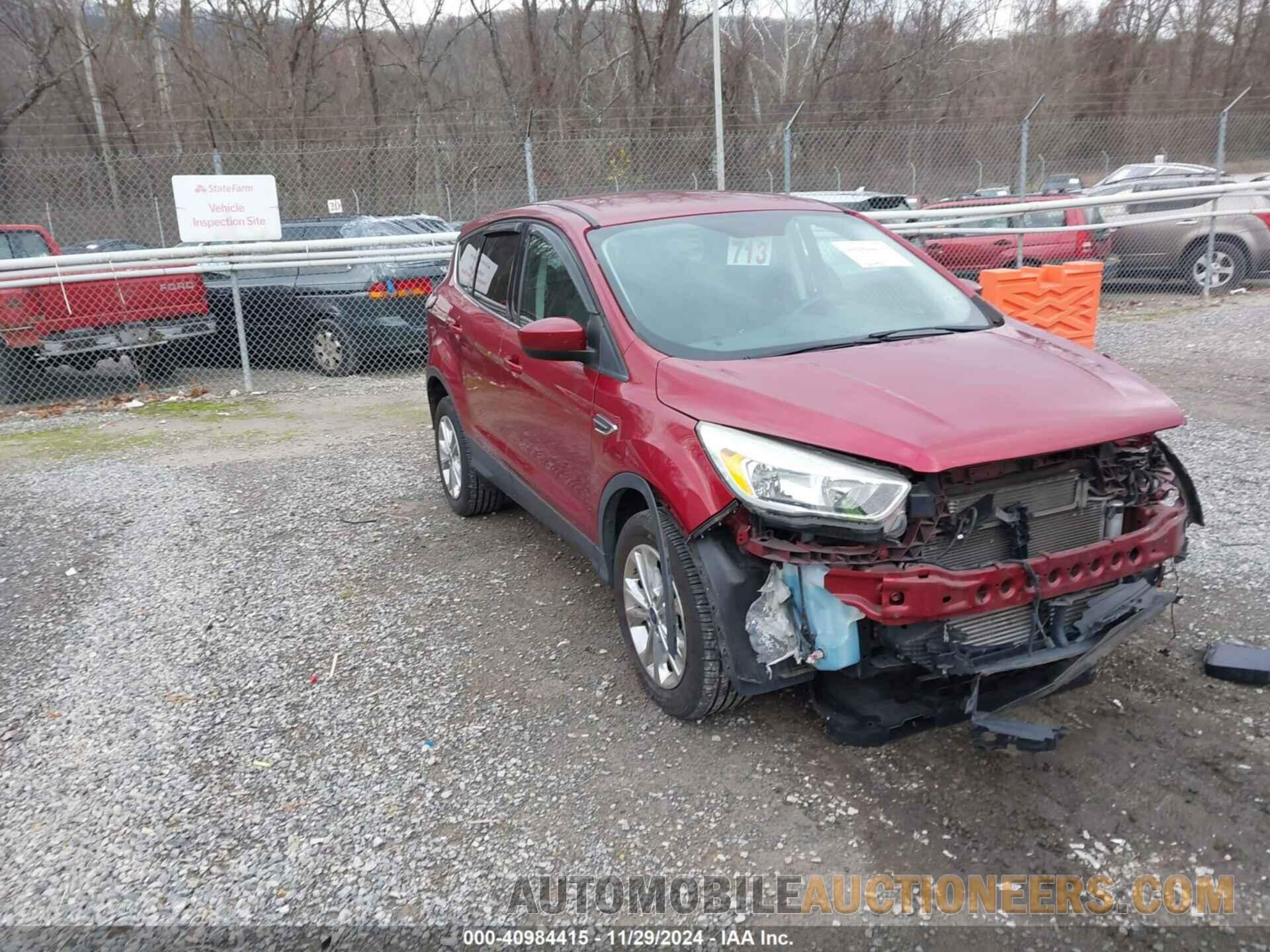 1FMCU9G91HUB67705 FORD ESCAPE 2017