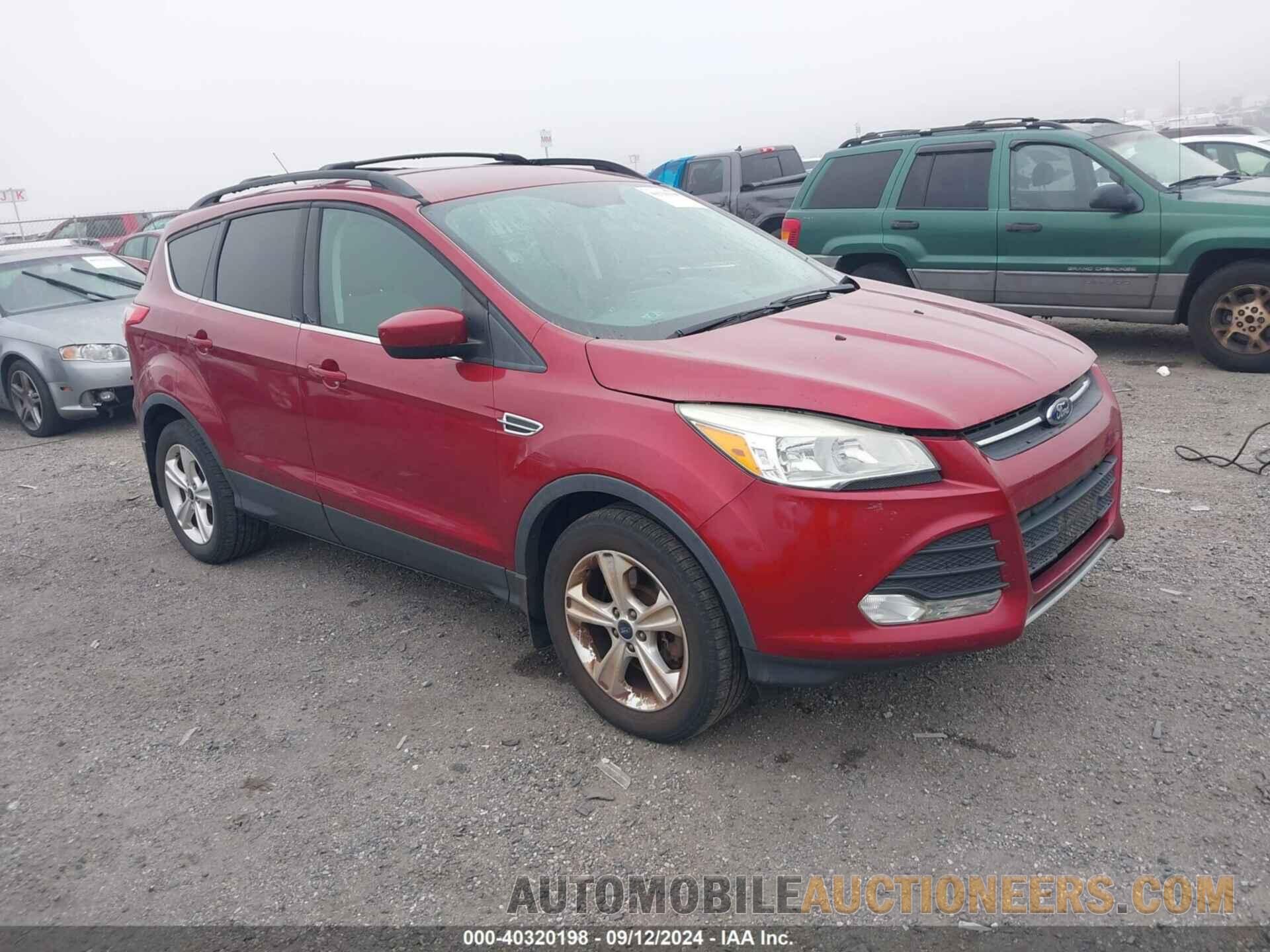 1FMCU9G92FUC11000 FORD ESCAPE 2015