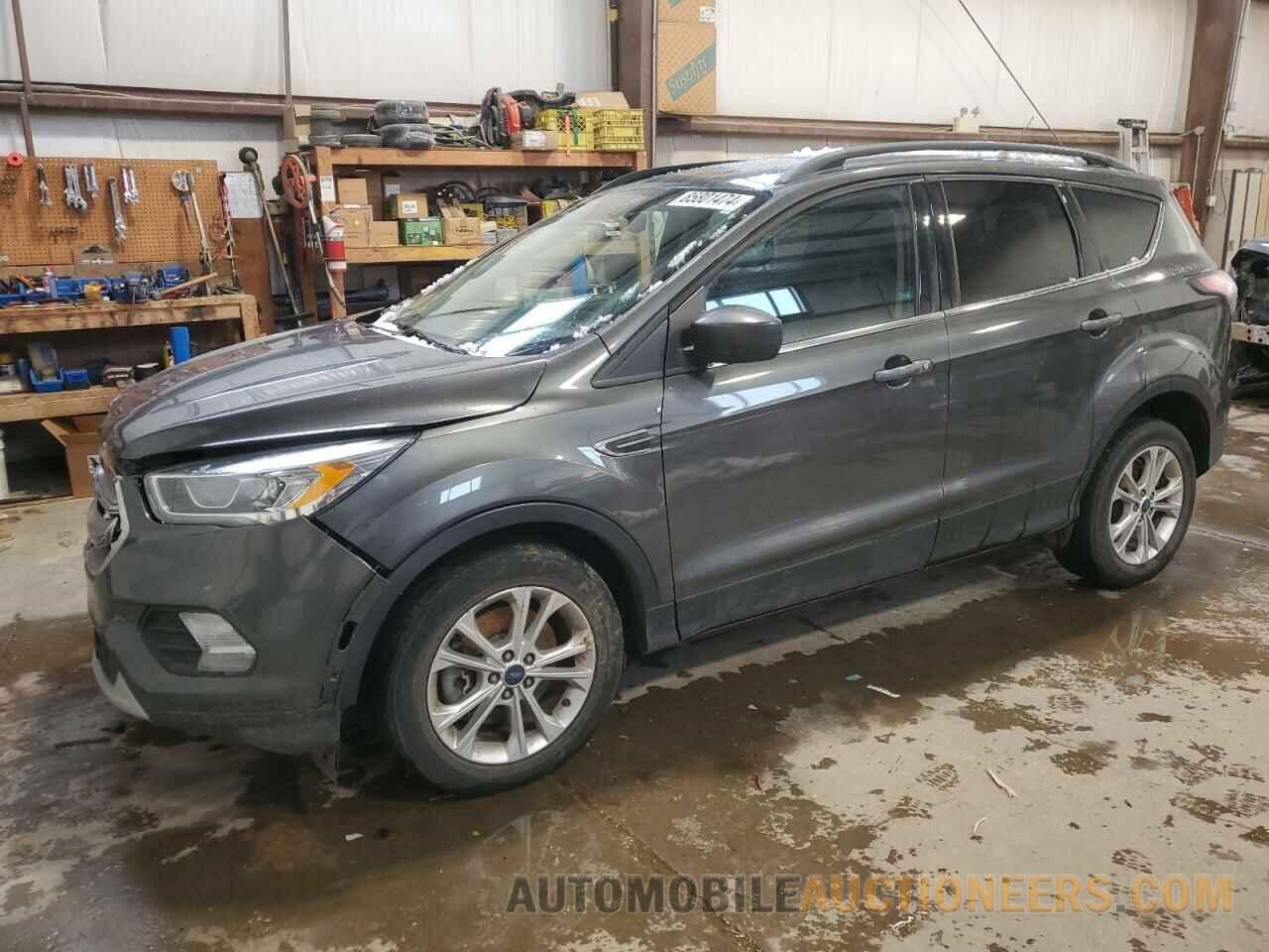 1FMCU9G92HUB16844 FORD ESCAPE 2017