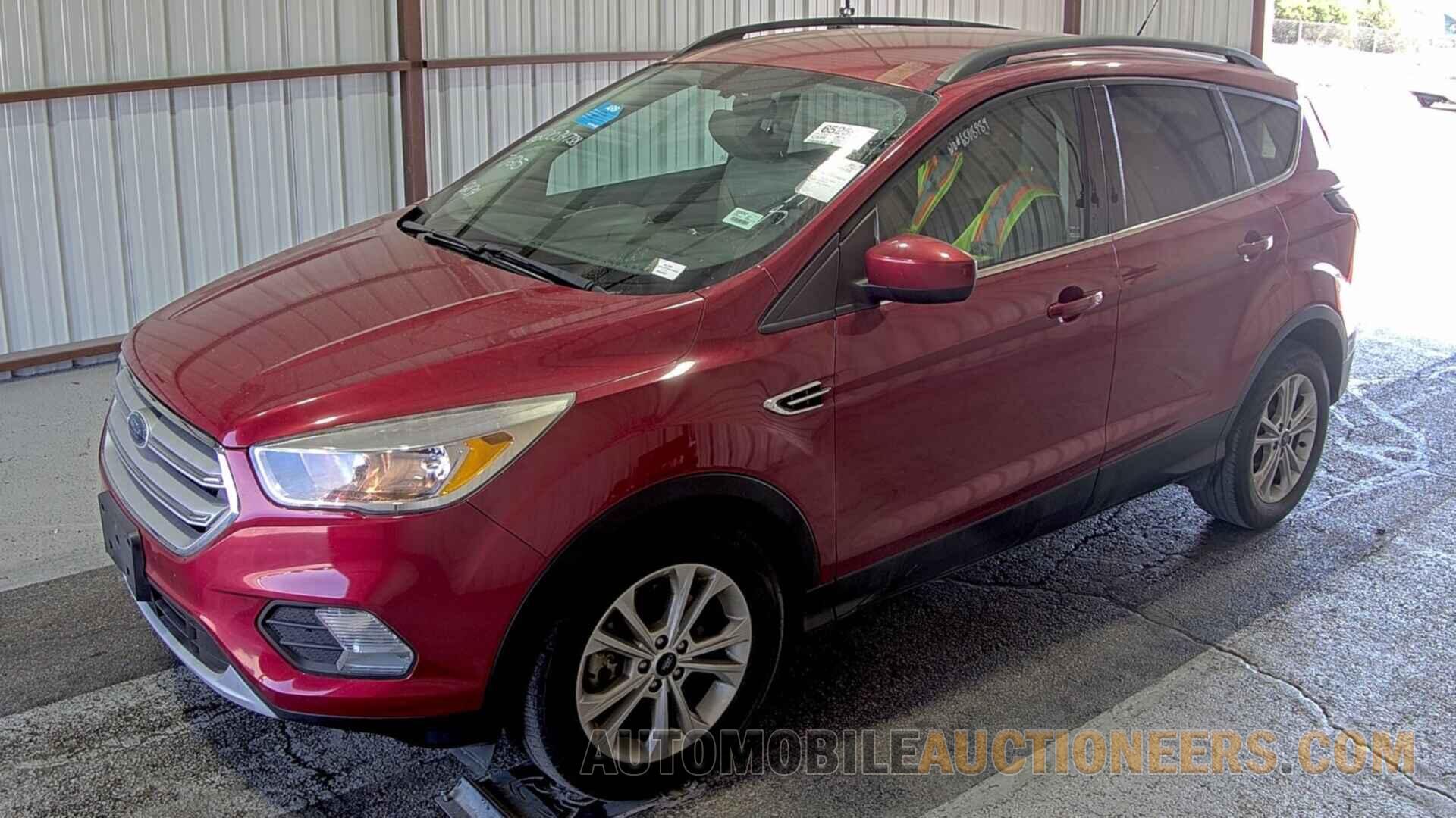 1FMCU9G92JUB48750 Ford Escape 2018