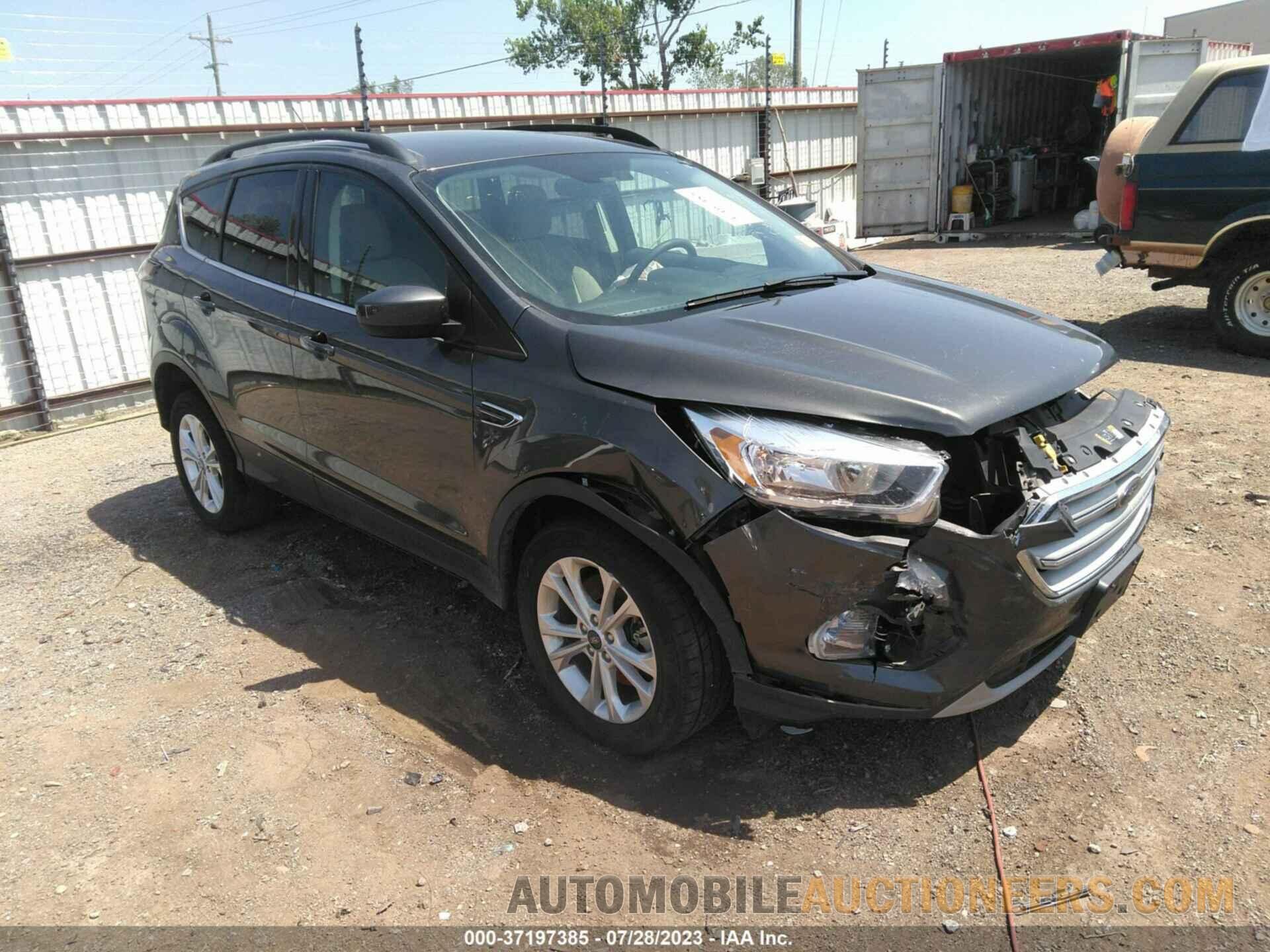 1FMCU9G92JUC63428 FORD ESCAPE 2018