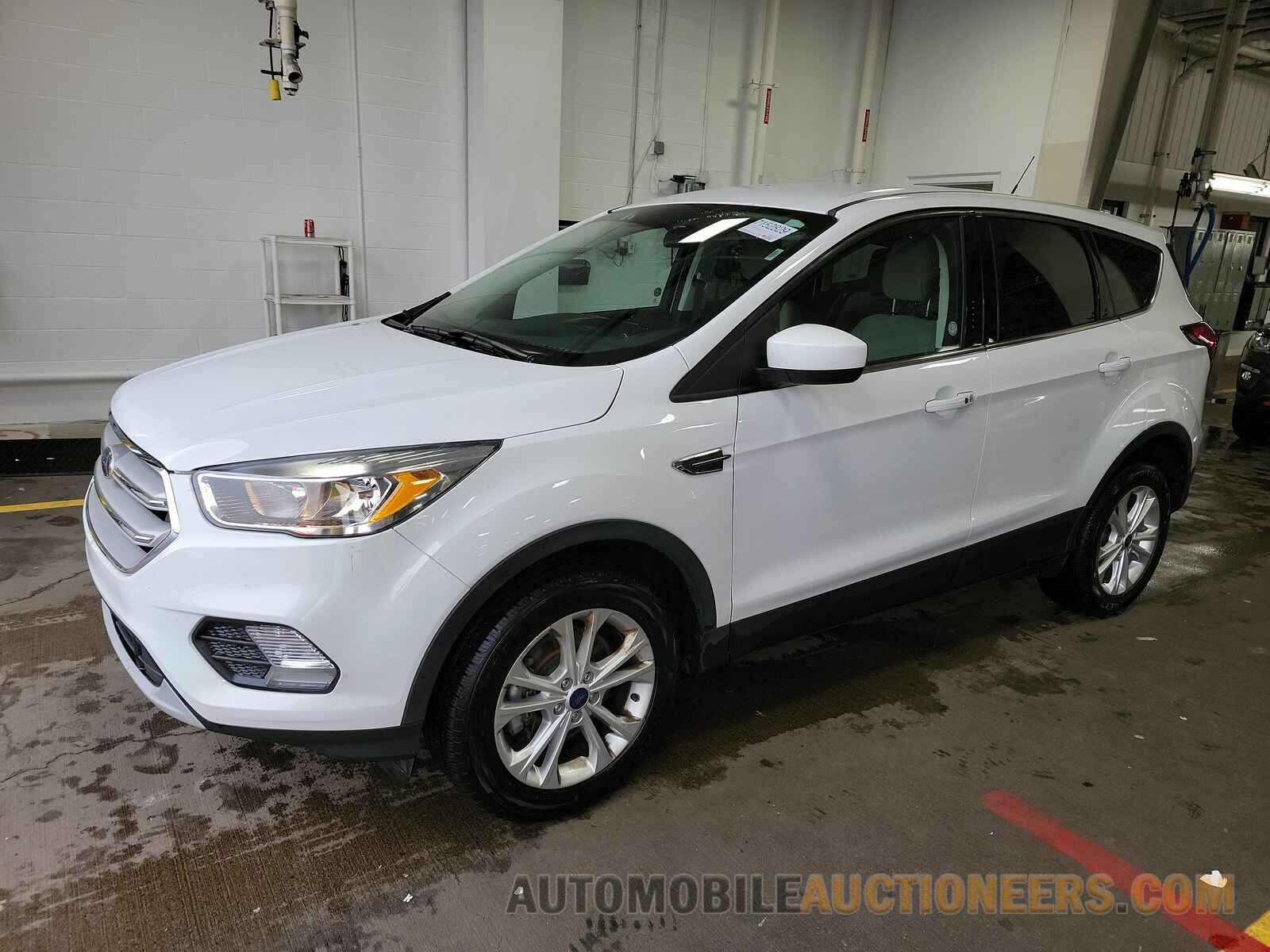 1FMCU9G92KUC08446 Ford Escape 2019