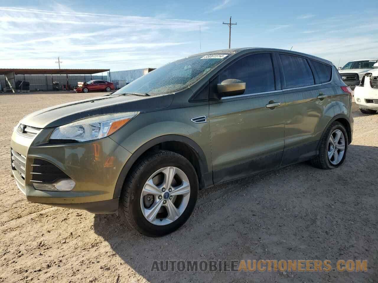 1FMCU9G93DUC72806 FORD ESCAPE 2013