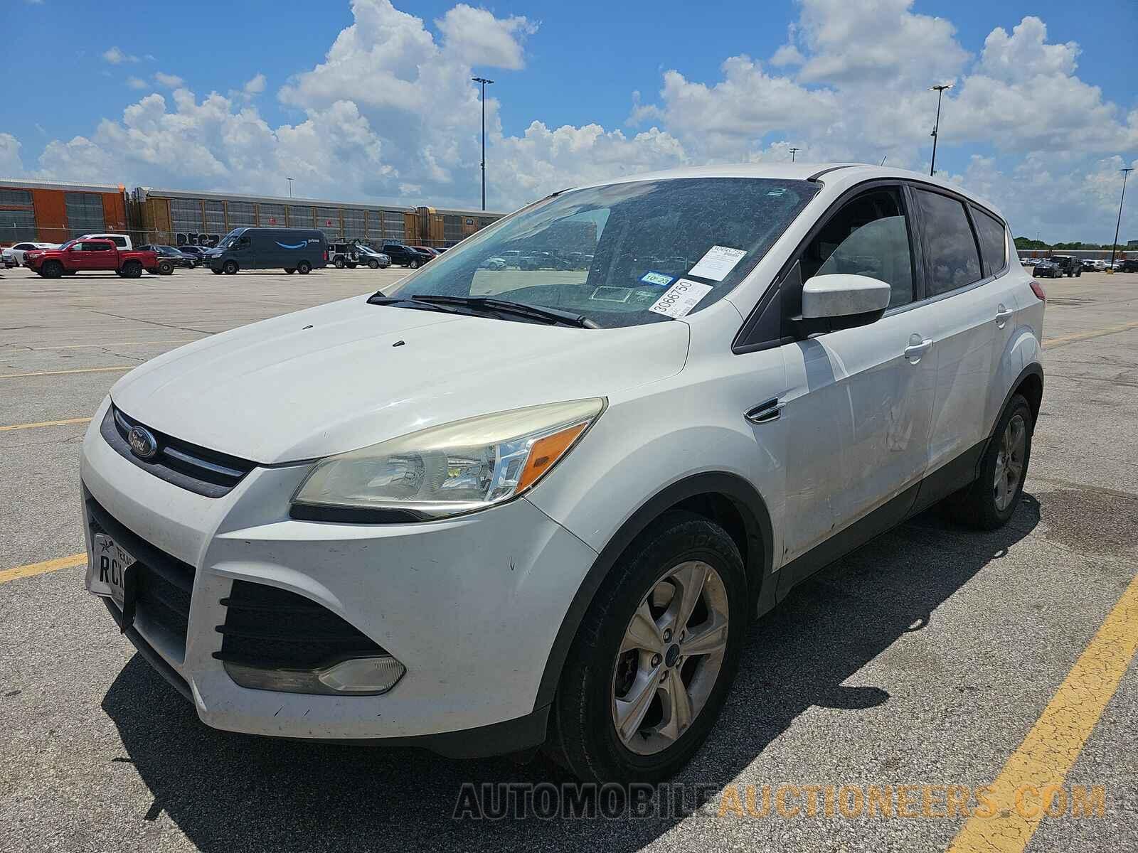 1FMCU9G93FUB11424 Ford Escape 2015