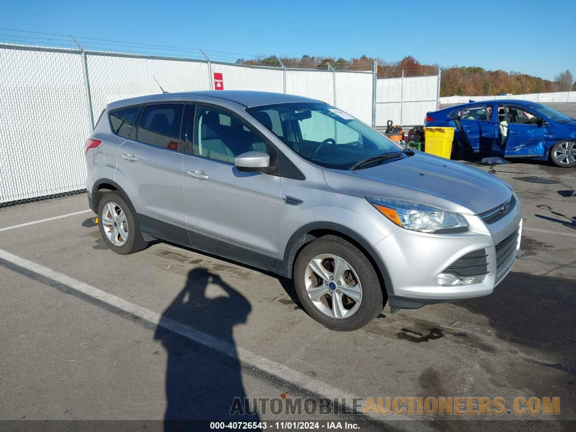 1FMCU9G94FUB38258 FORD ESCAPE 2015