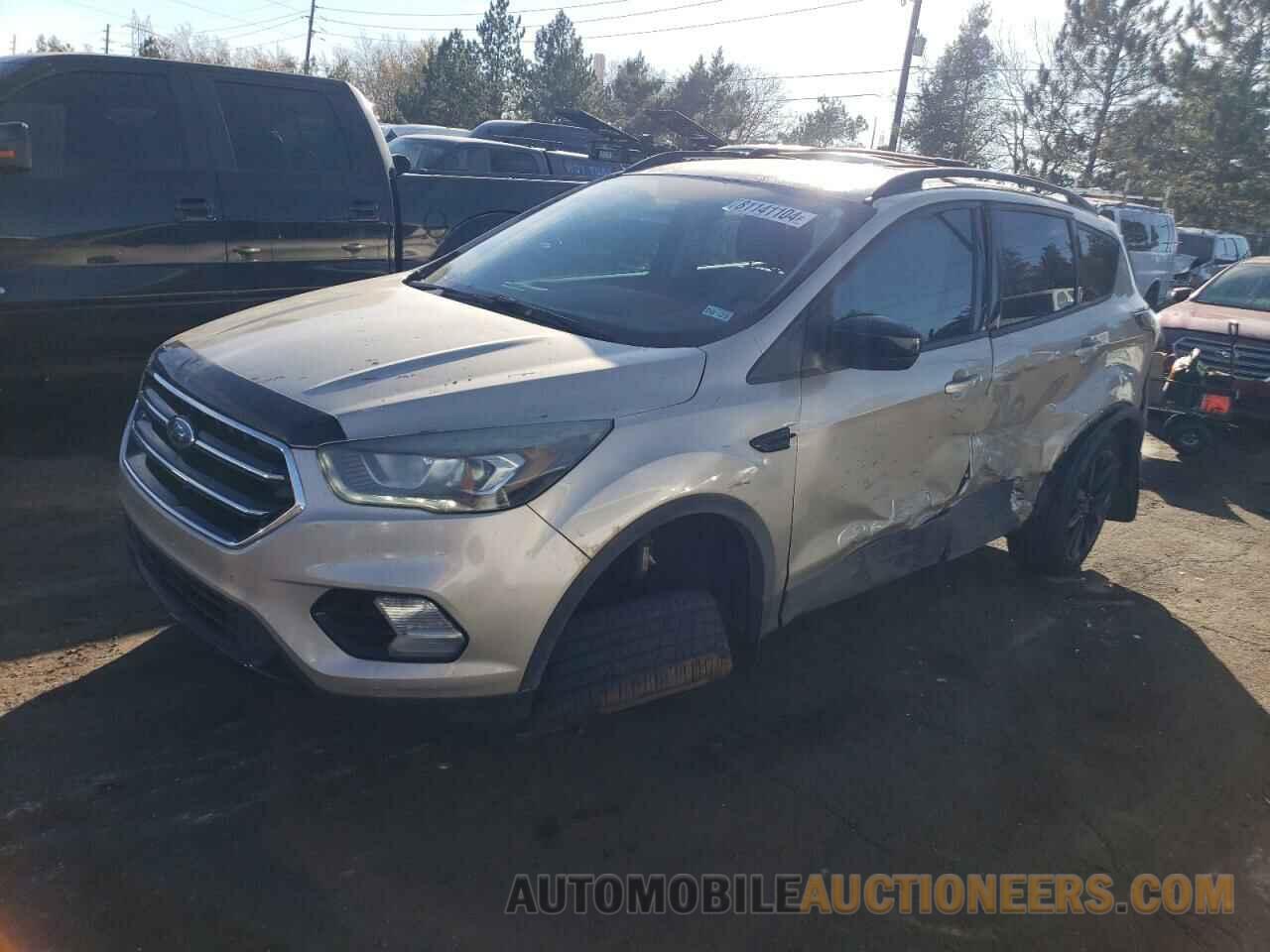 1FMCU9G94HUA50040 FORD ESCAPE 2017