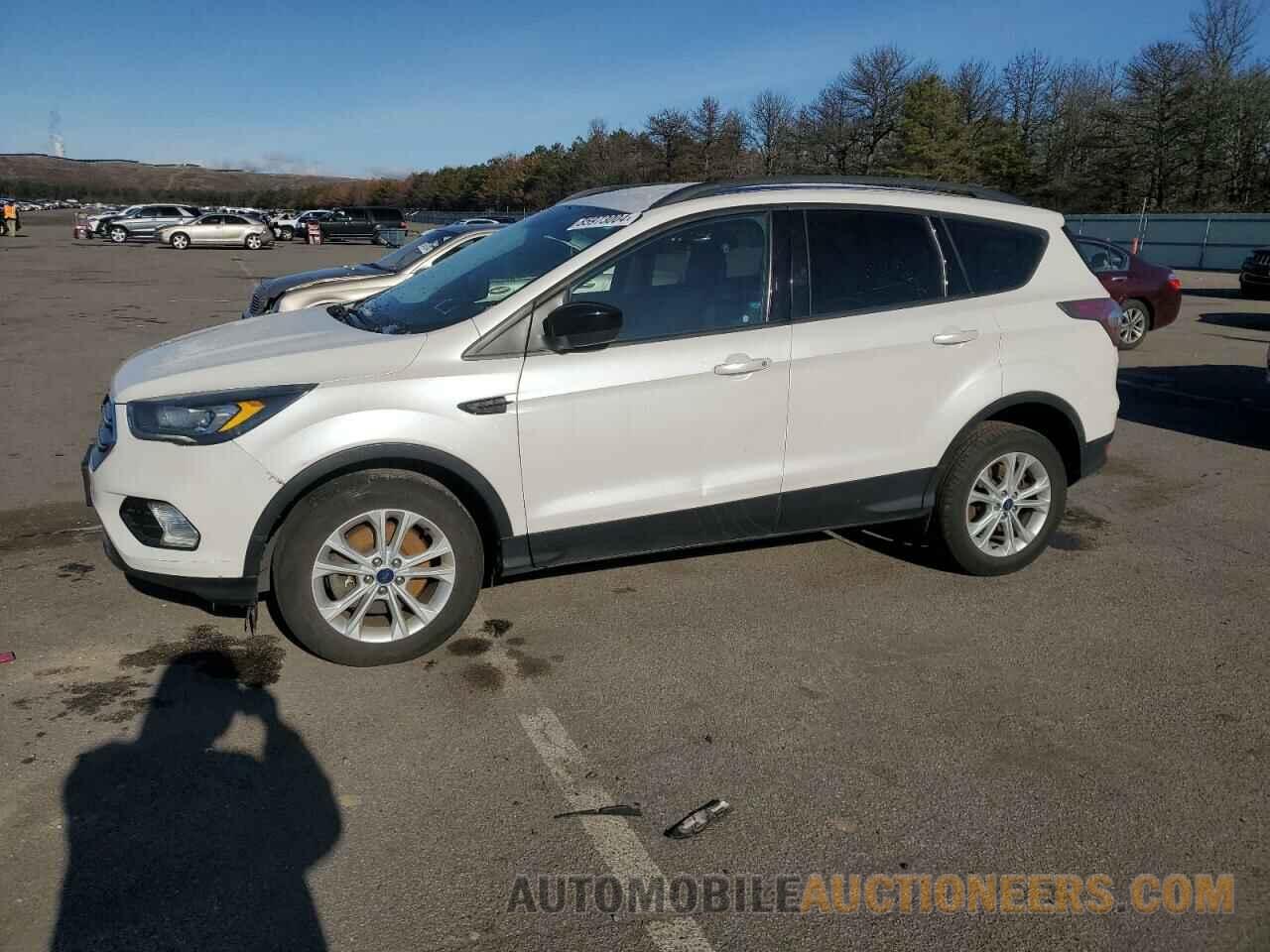 1FMCU9G94HUB27540 FORD ESCAPE 2017