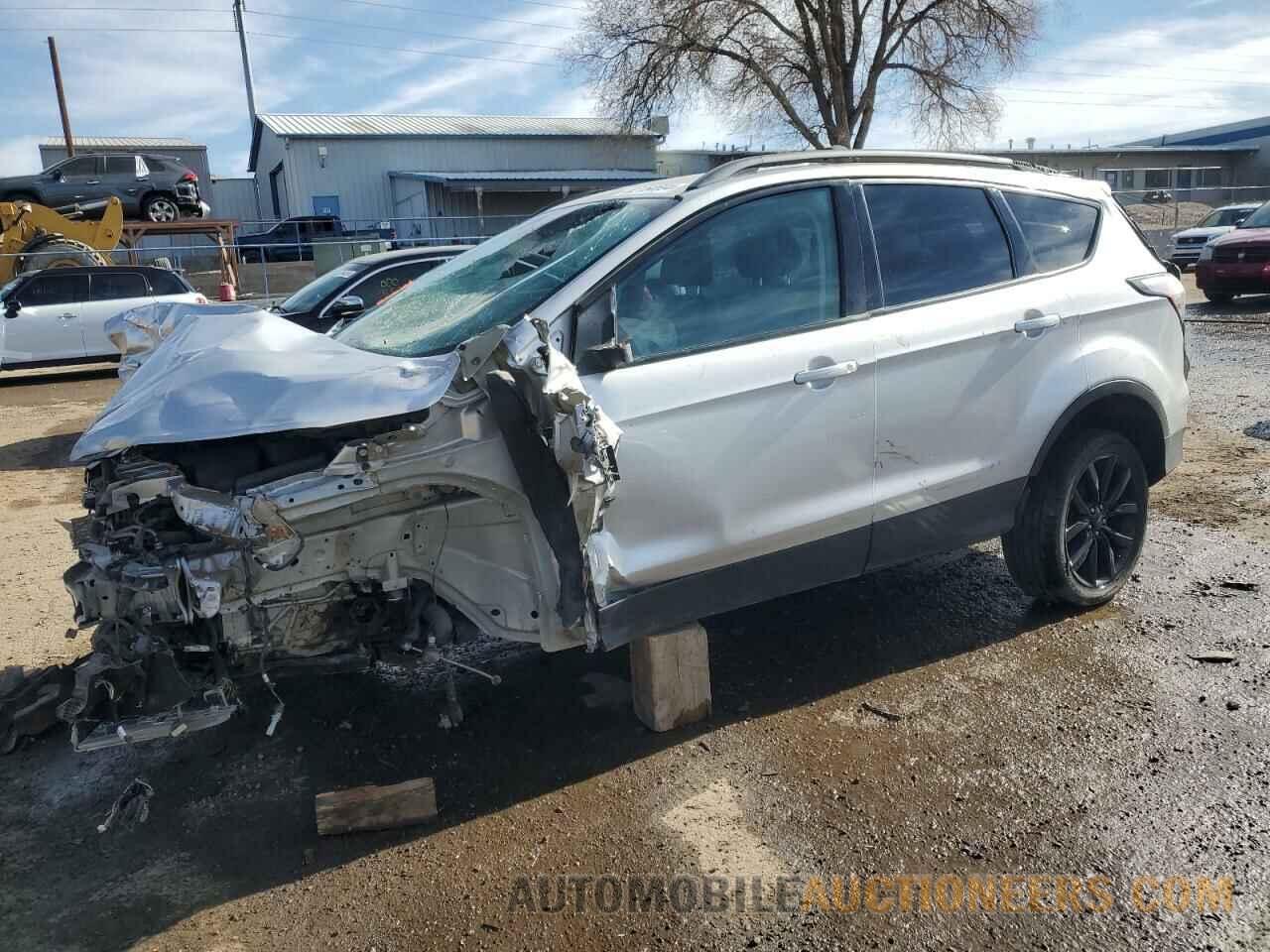 1FMCU9G95HUC66611 FORD ESCAPE 2017