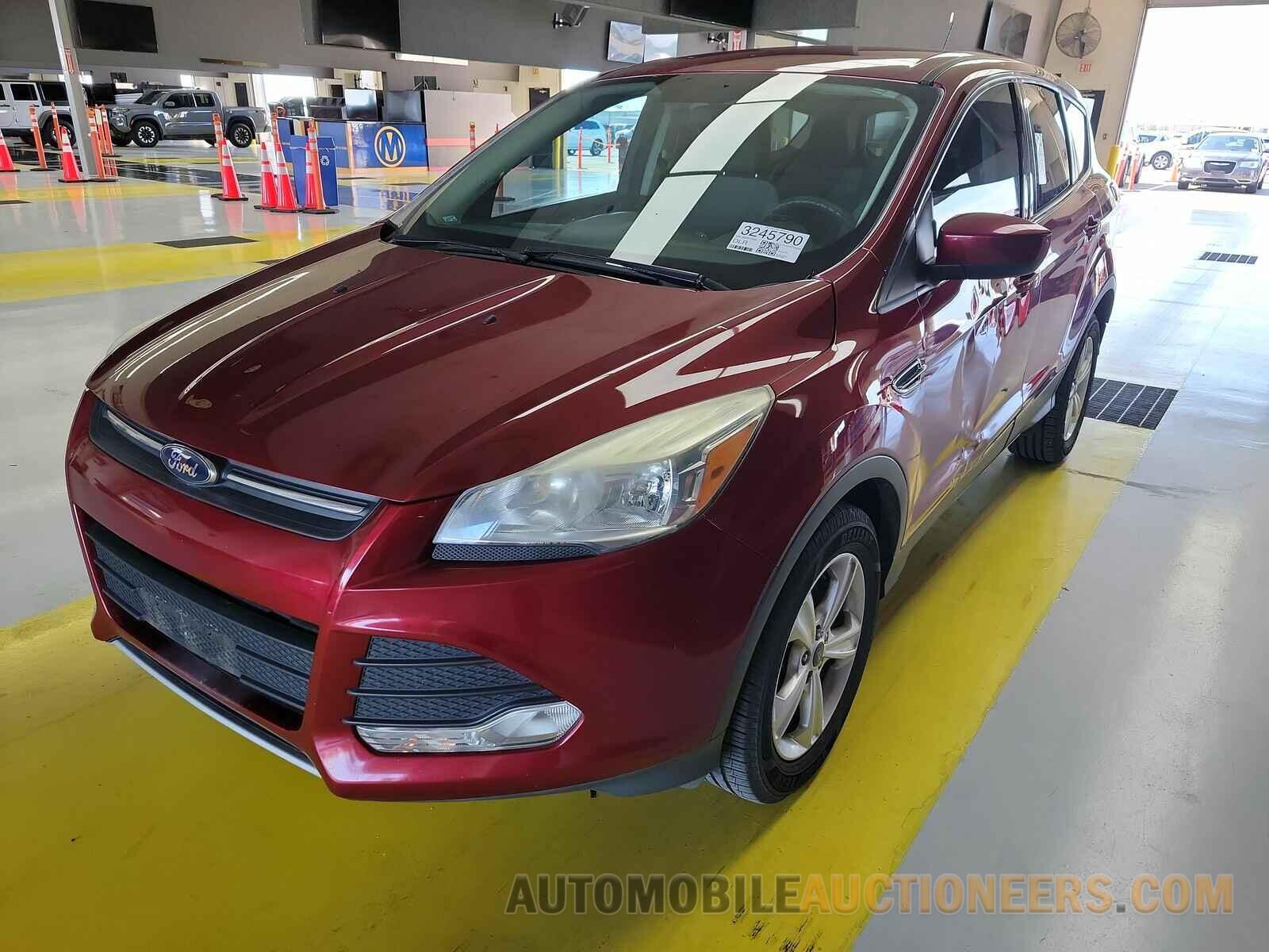 1FMCU9G97GUA77490 Ford Escape 2016