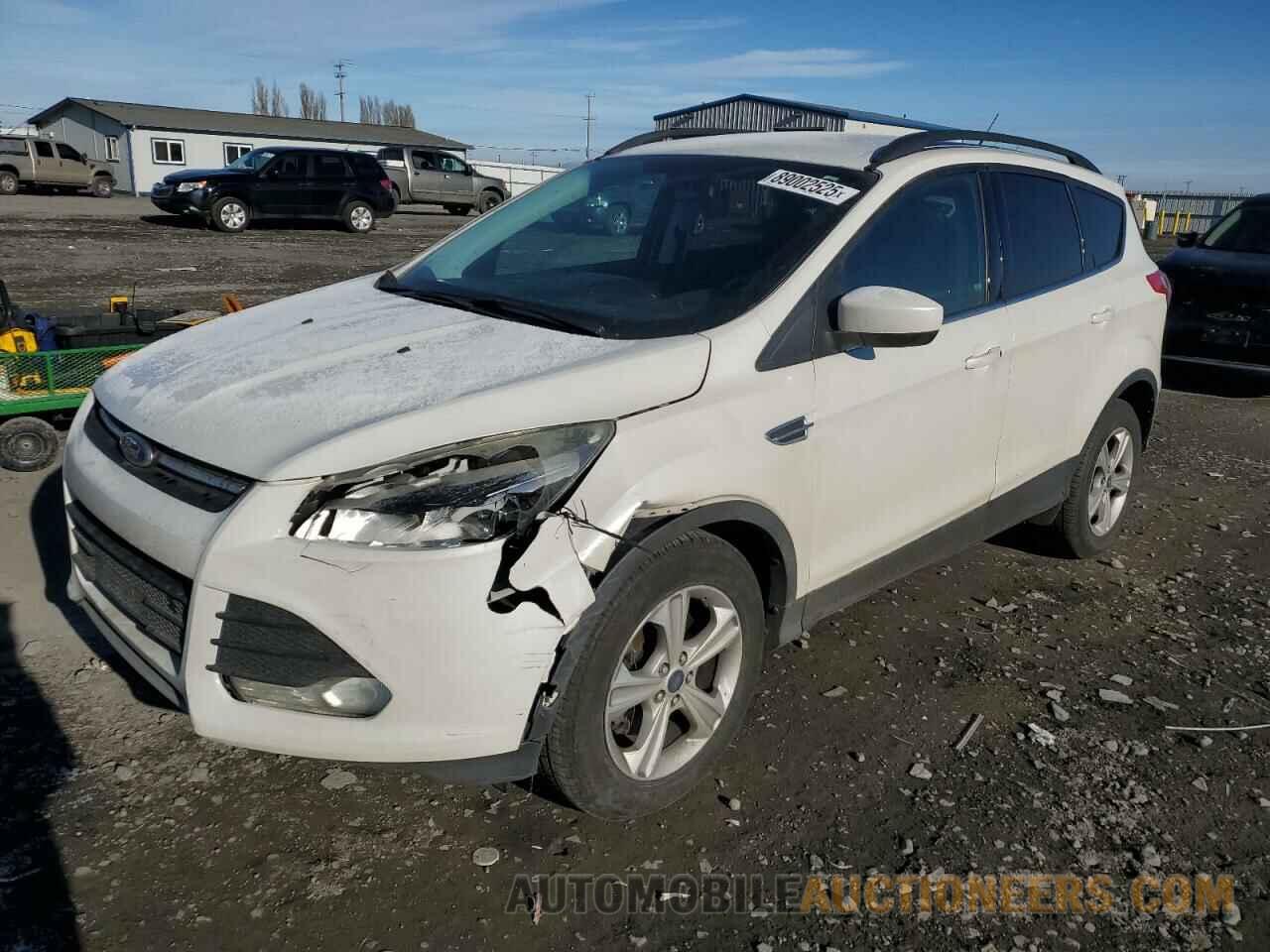 1FMCU9G99FUC03122 FORD ESCAPE 2015