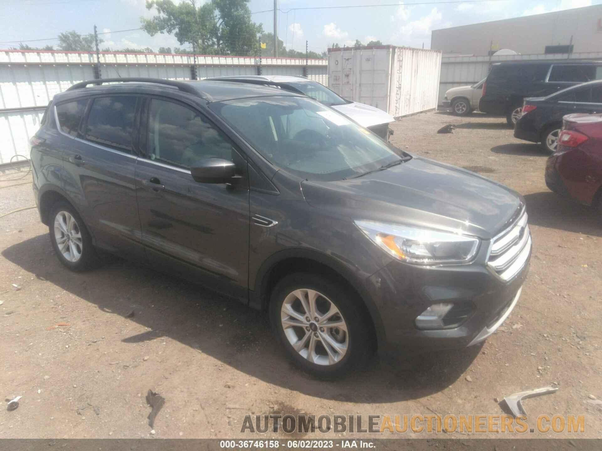 1FMCU9G99JUB48471 FORD ESCAPE 2018