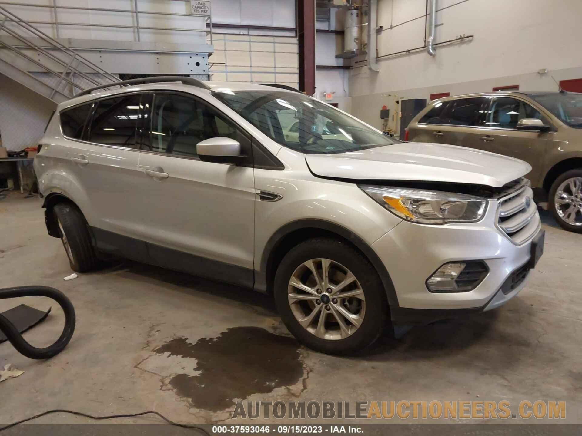 1FMCU9G99JUB49488 FORD ESCAPE 2018