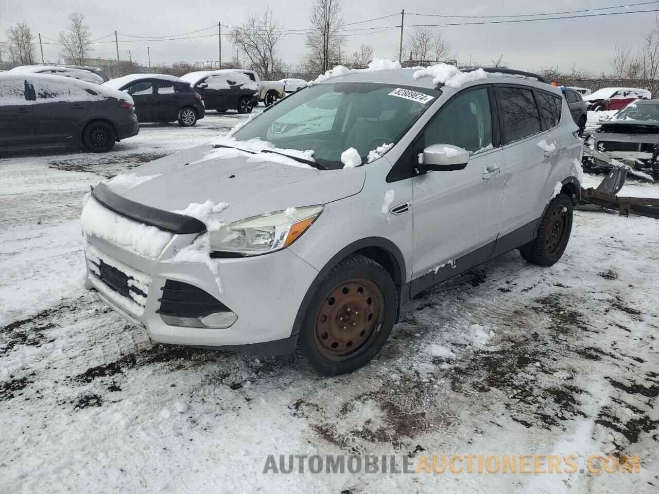 1FMCU9G9XFUA54767 FORD ESCAPE 2015