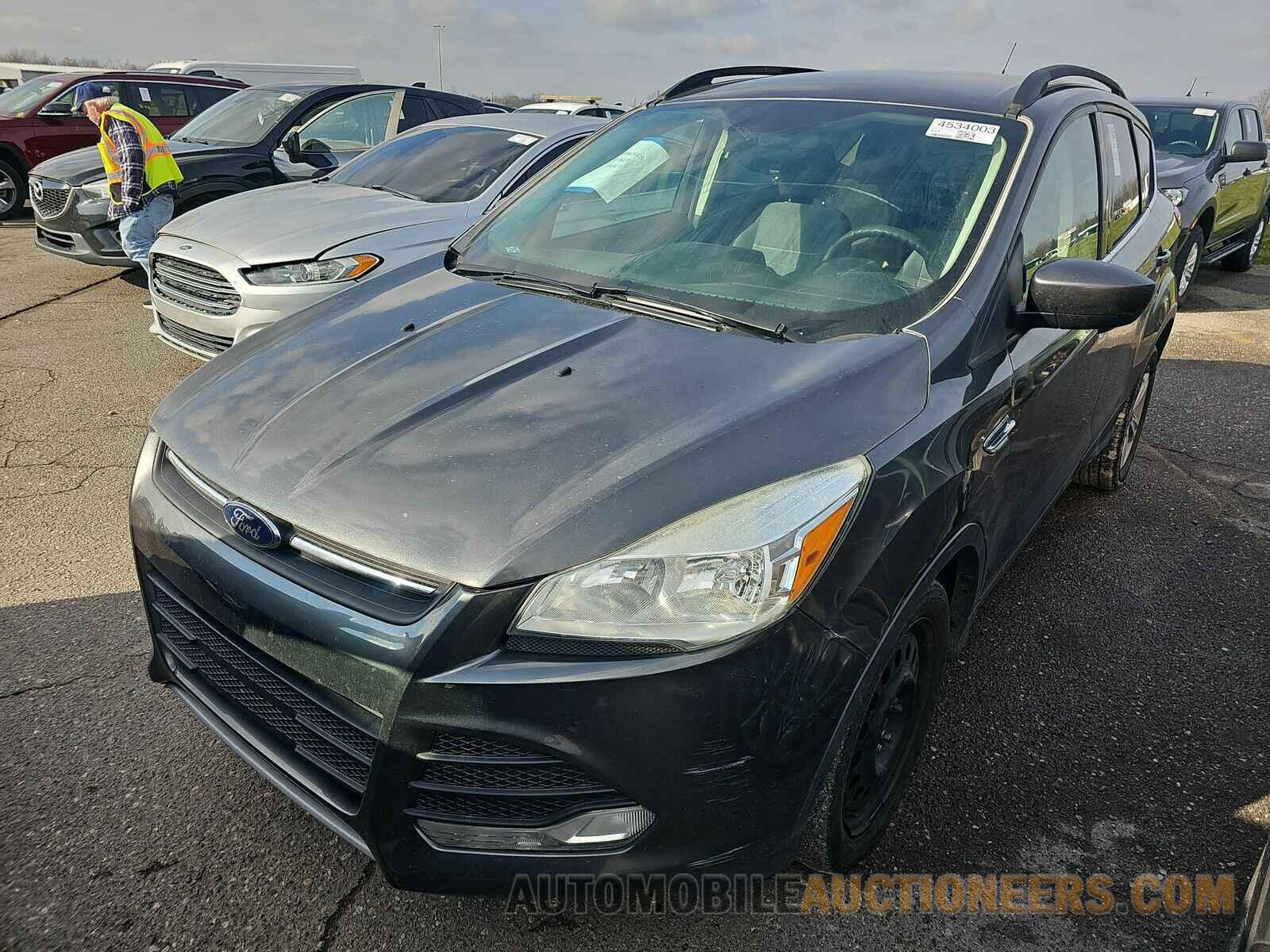 1FMCU9G9XFUC58694 Ford Escape 2015