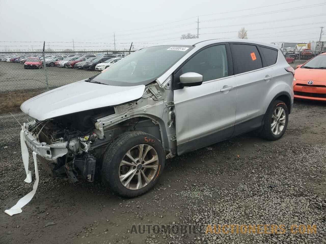 1FMCU9G9XHUA39897 FORD ESCAPE 2017