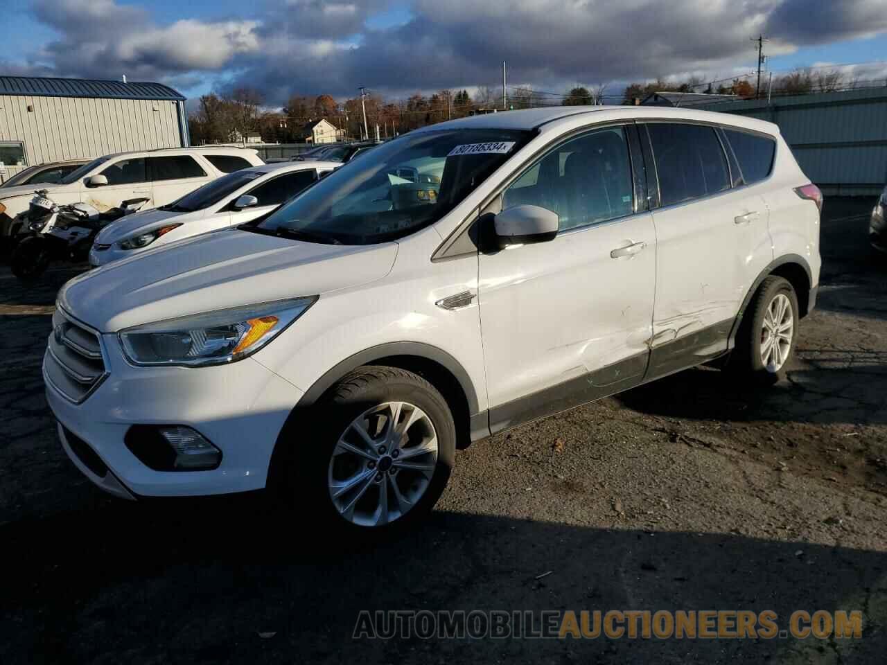 1FMCU9G9XHUA87772 FORD ESCAPE 2017