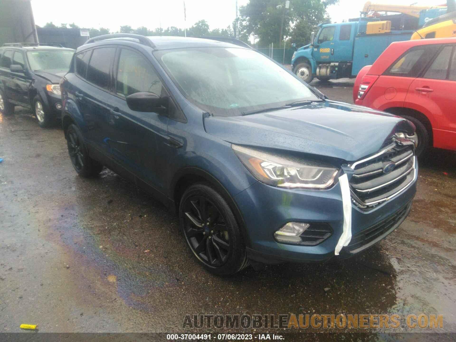 1FMCU9GD0JUA70487 FORD ESCAPE 2018