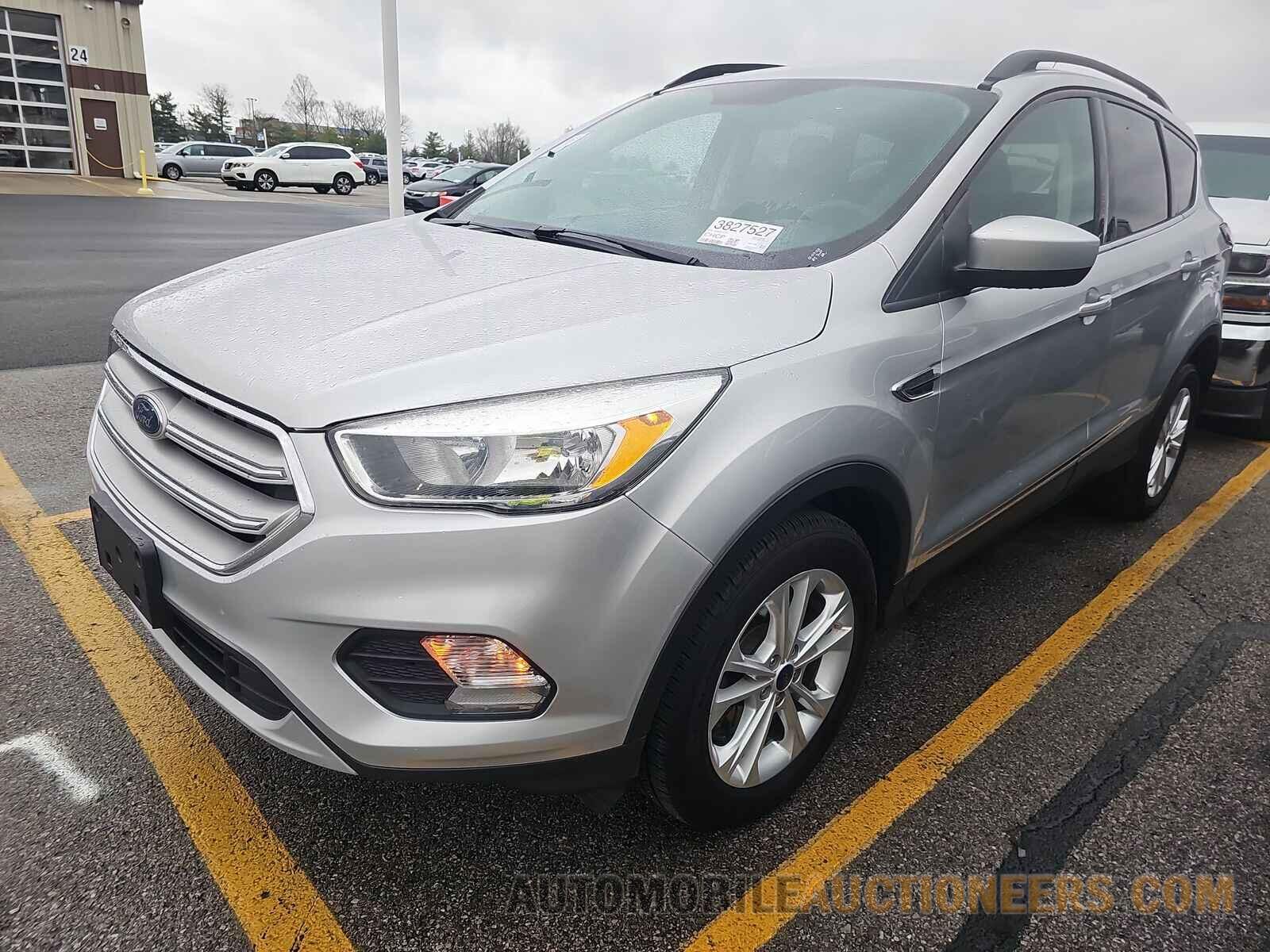 1FMCU9GD0JUA81070 Ford Escape 2018