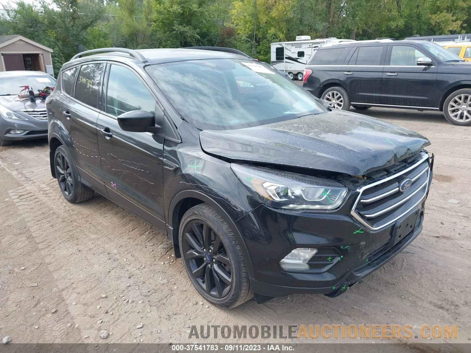 1FMCU9GD0JUC23000 FORD ESCAPE 2018