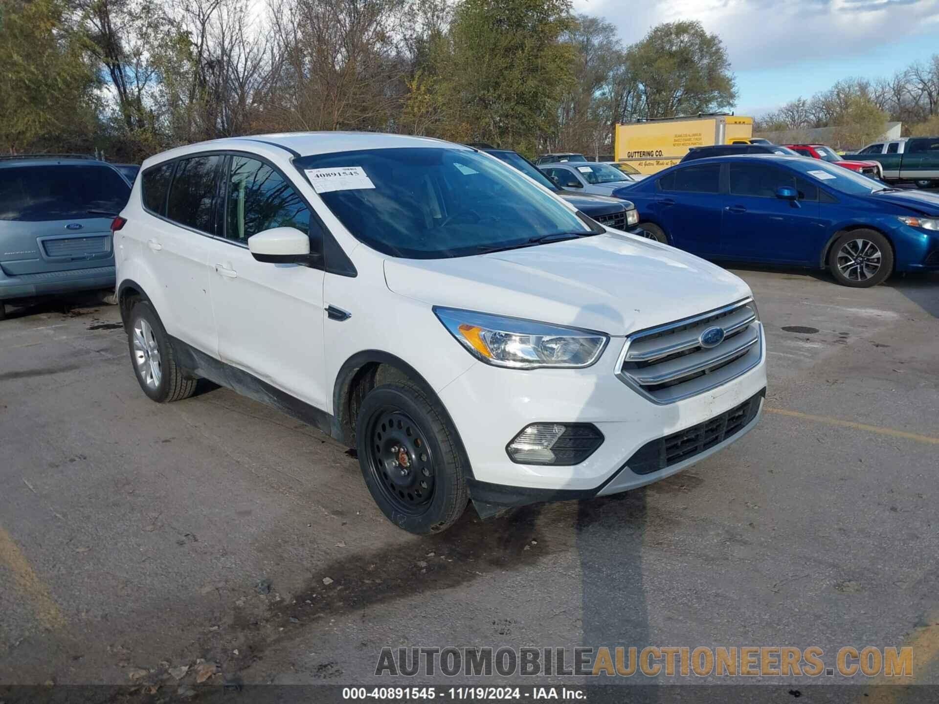 1FMCU9GD0KUB11055 FORD ESCAPE 2019