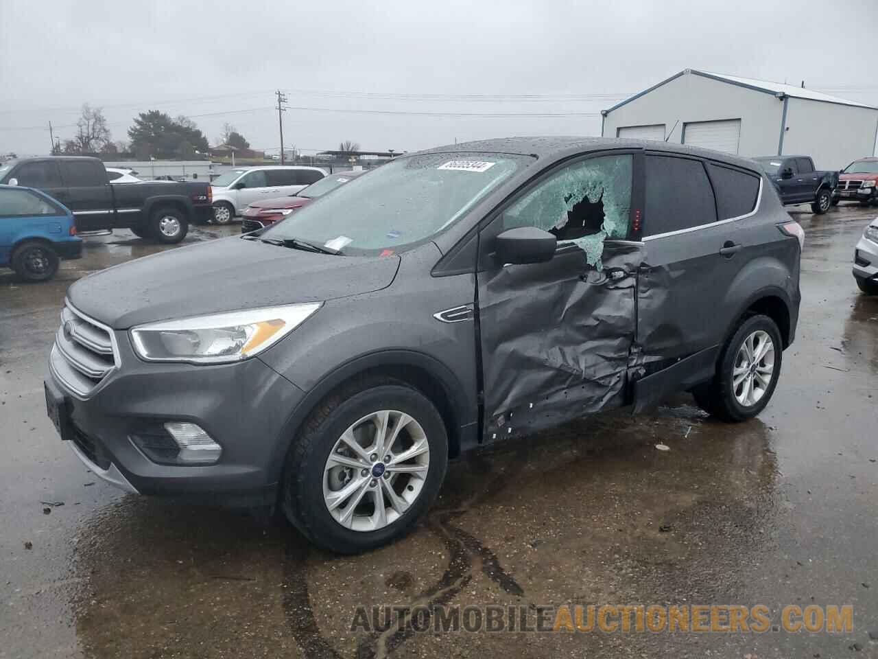 1FMCU9GD1HUB08724 FORD ESCAPE 2017