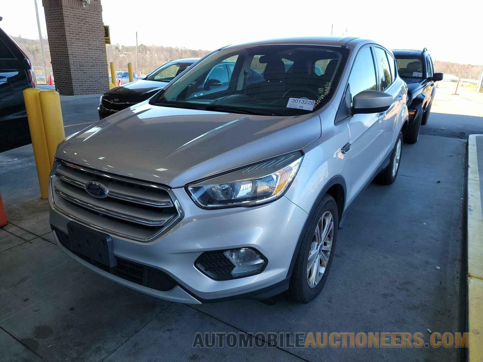 1FMCU9GD1HUC57540 Ford Escape 2017