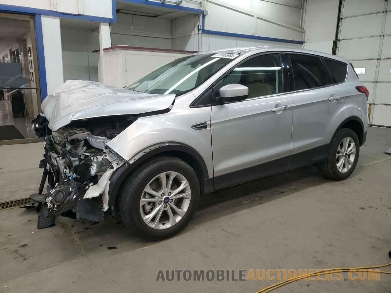 1FMCU9GD1KUB63505 FORD ESCAPE 2019