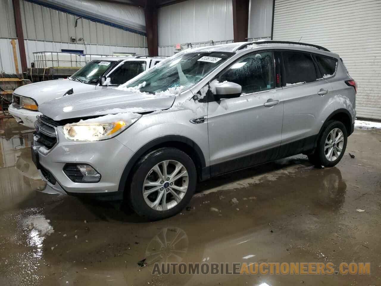 1FMCU9GD2HUB55938 FORD ESCAPE 2017