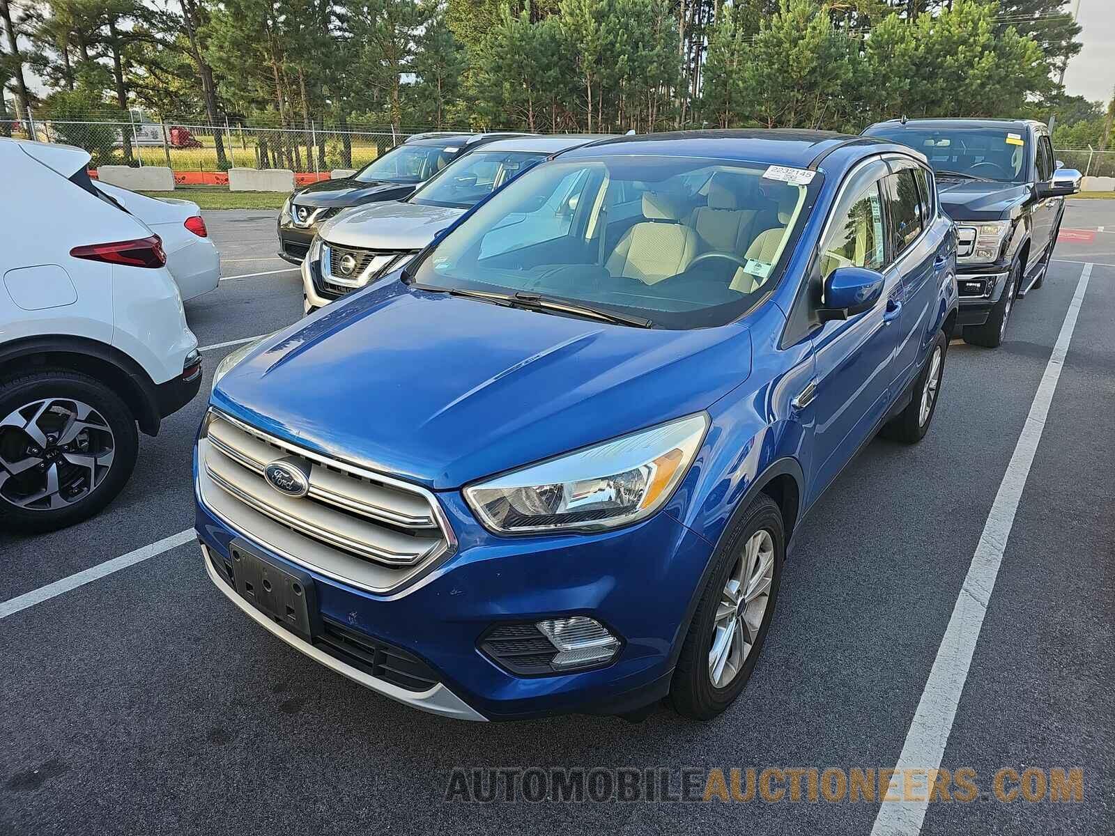 1FMCU9GD2HUB85134 Ford Escape 2017