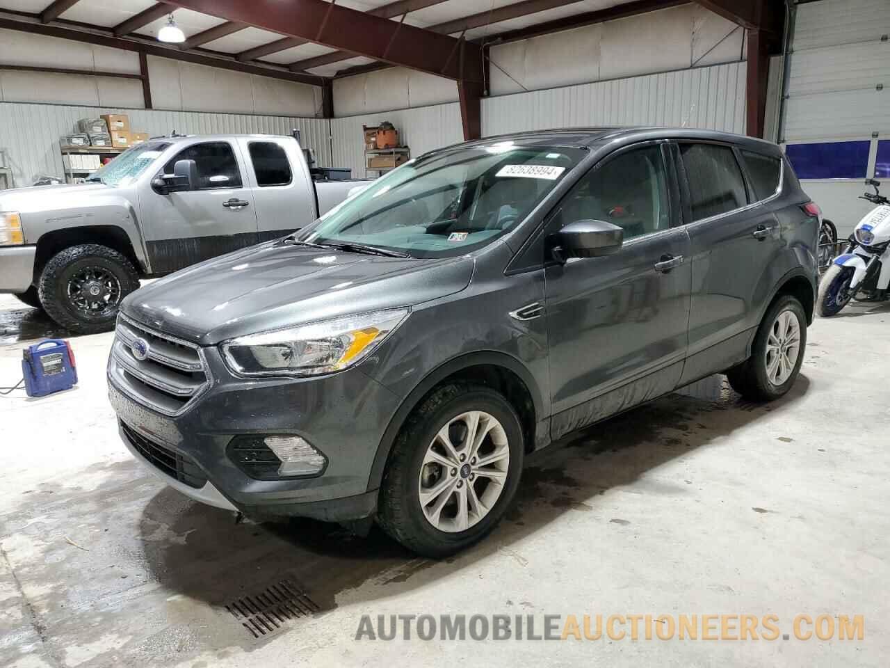 1FMCU9GD2HUF03088 FORD ESCAPE 2017