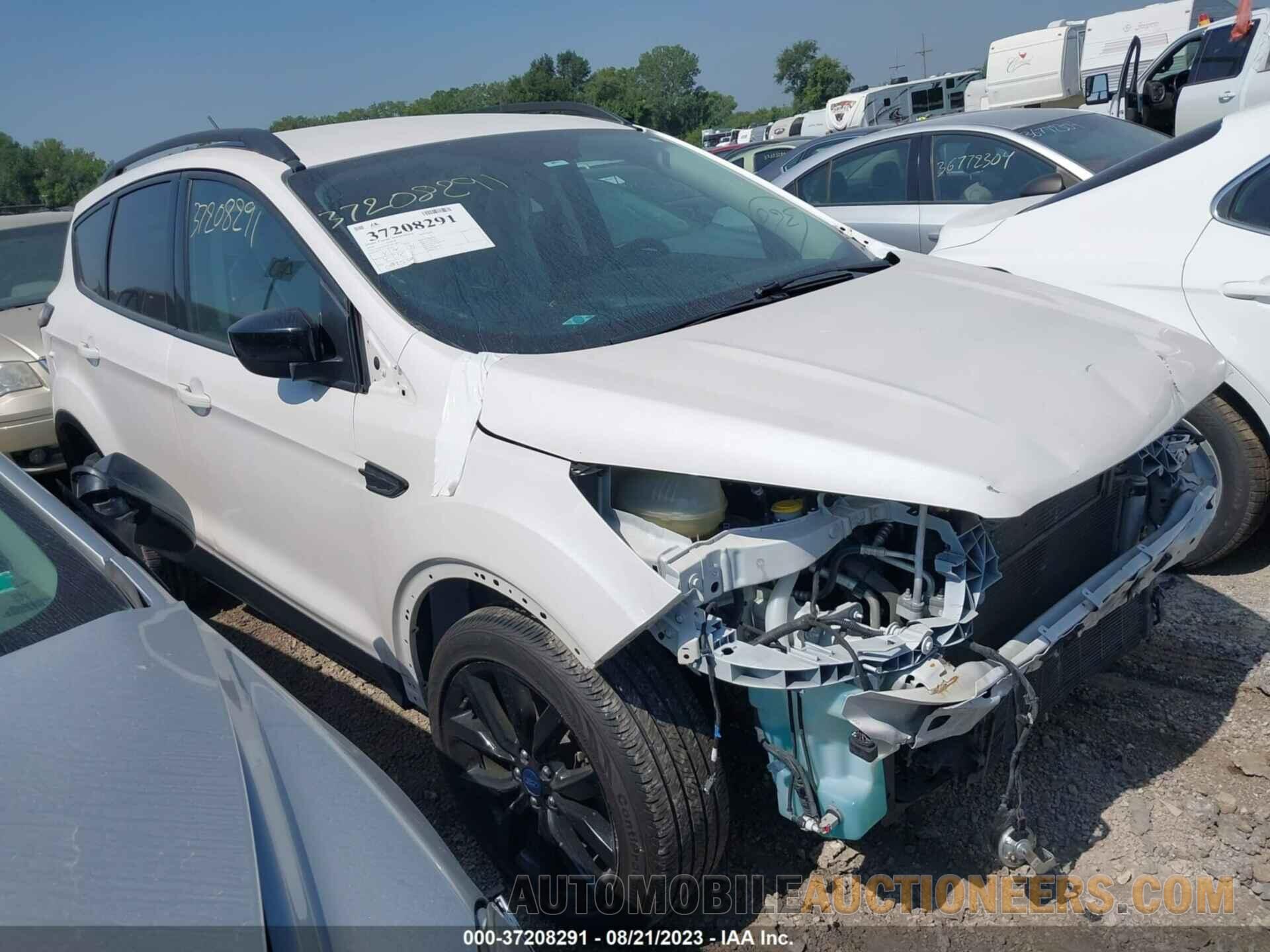 1FMCU9GD2JUA44067 FORD ESCAPE 2018