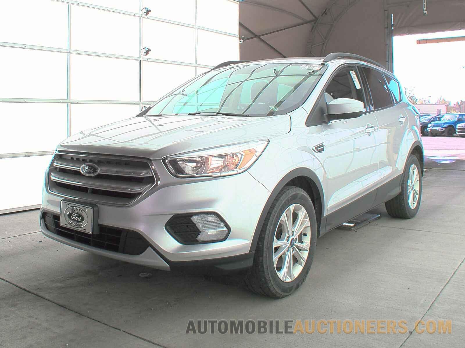 1FMCU9GD2JUA81183 Ford Escape 2018