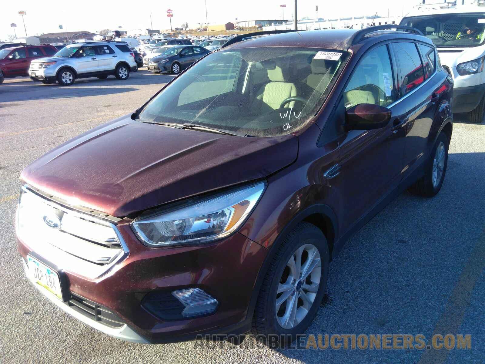 1FMCU9GD2JUB15994 Ford Escape 2018