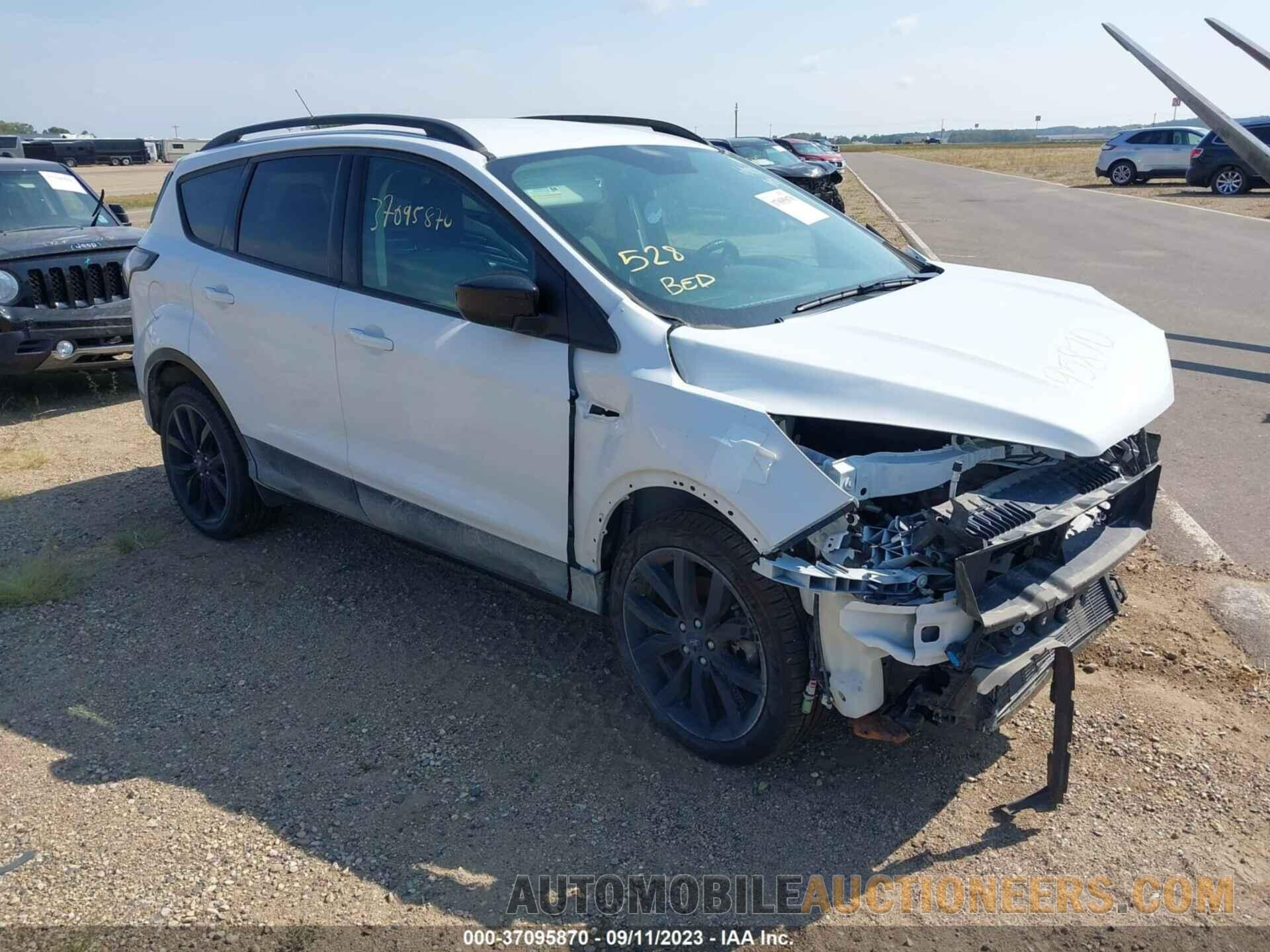 1FMCU9GD2JUC53096 FORD ESCAPE 2018