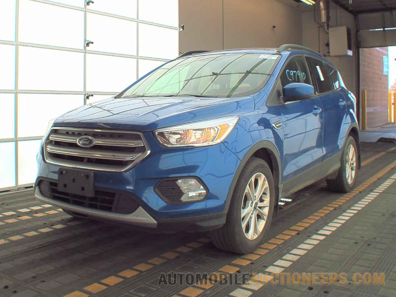 1FMCU9GD2JUC97910 Ford Escape 2018