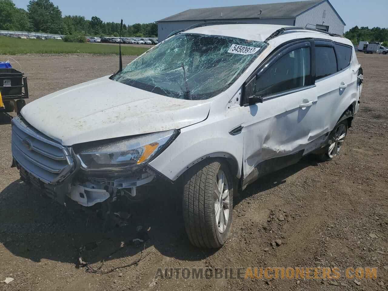 1FMCU9GD2JUD40240 FORD ESCAPE 2018