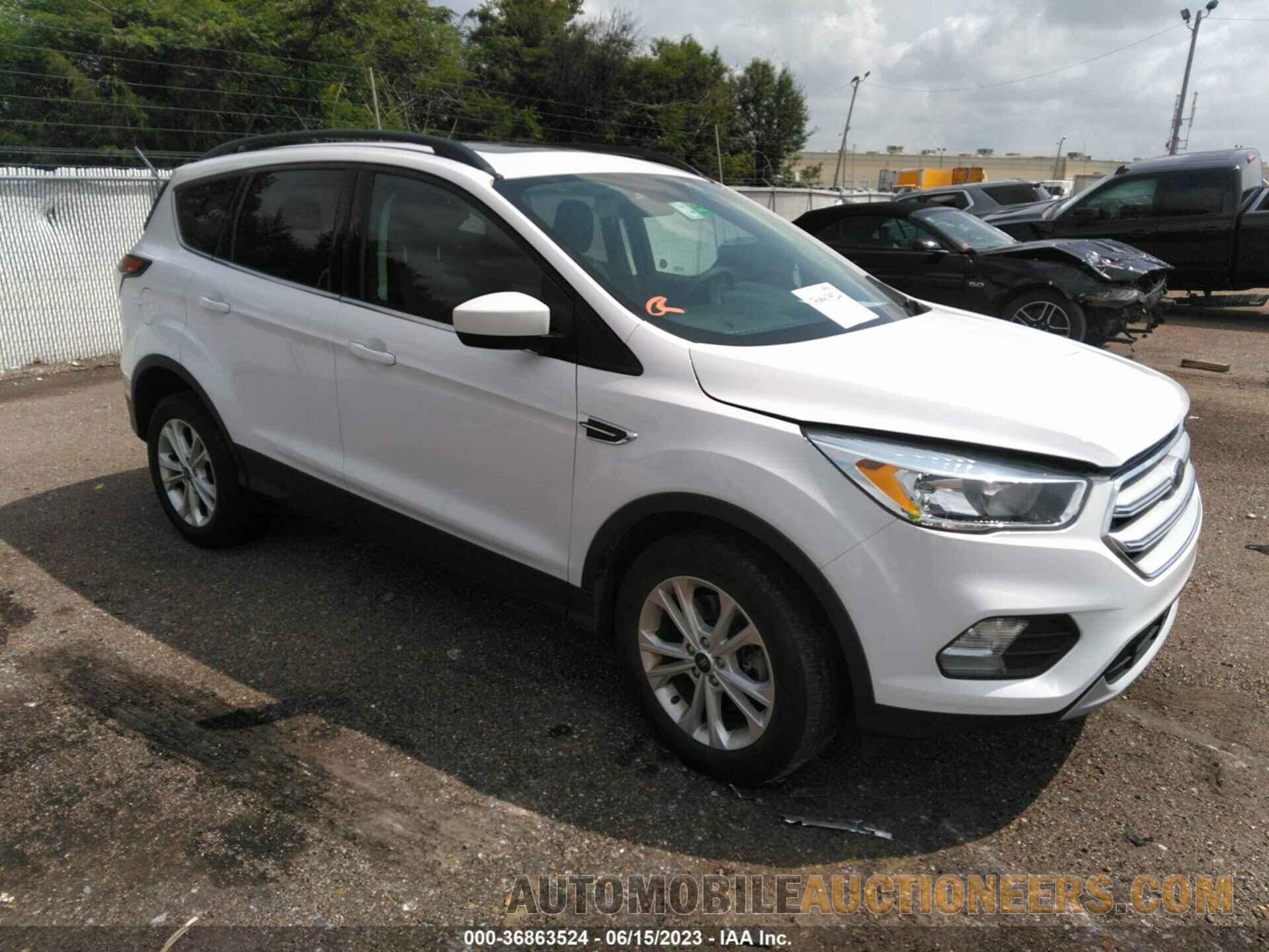 1FMCU9GD2JUD56017 FORD ESCAPE 2018