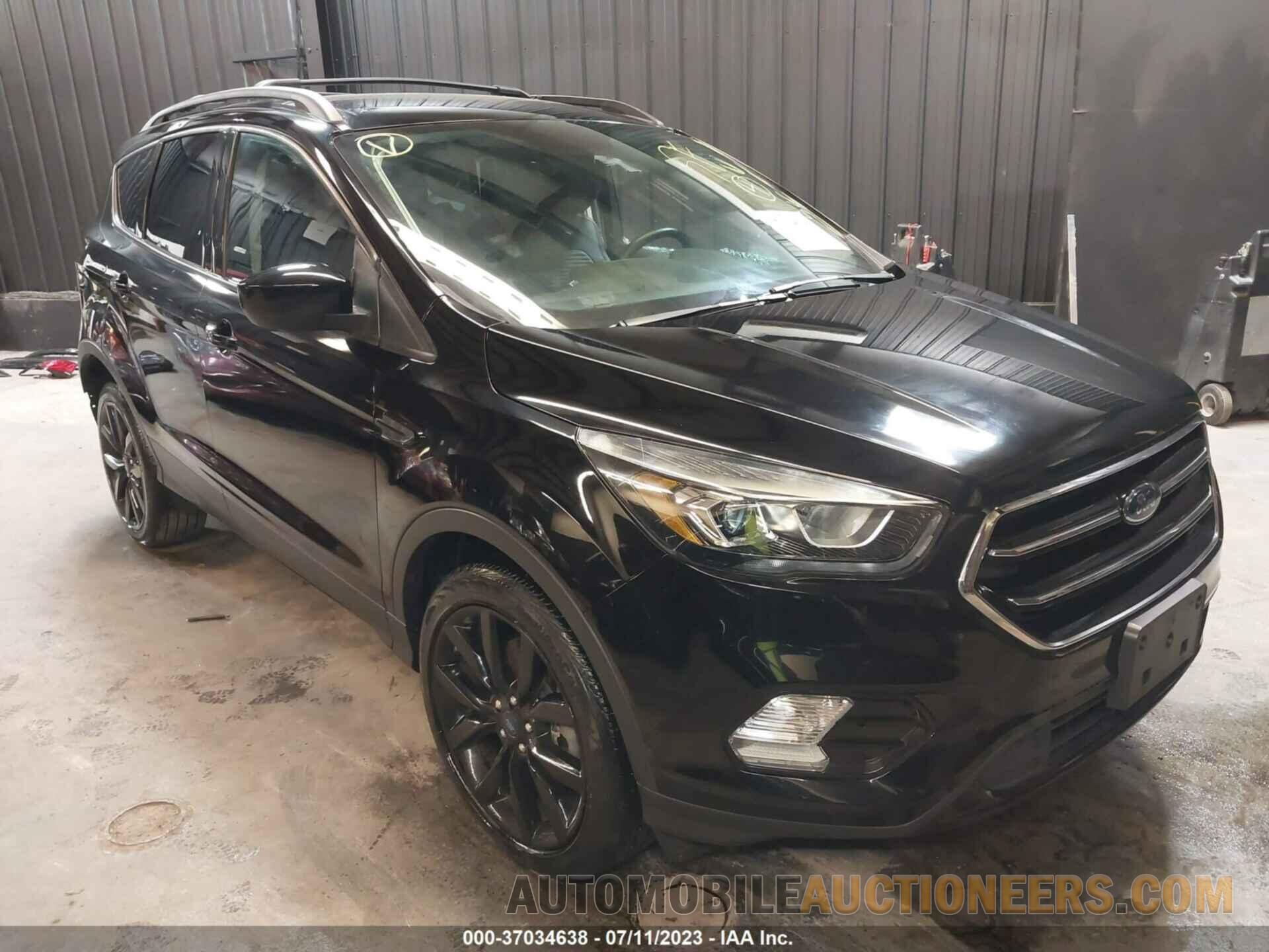 1FMCU9GD2KUA73182 FORD ESCAPE 2019