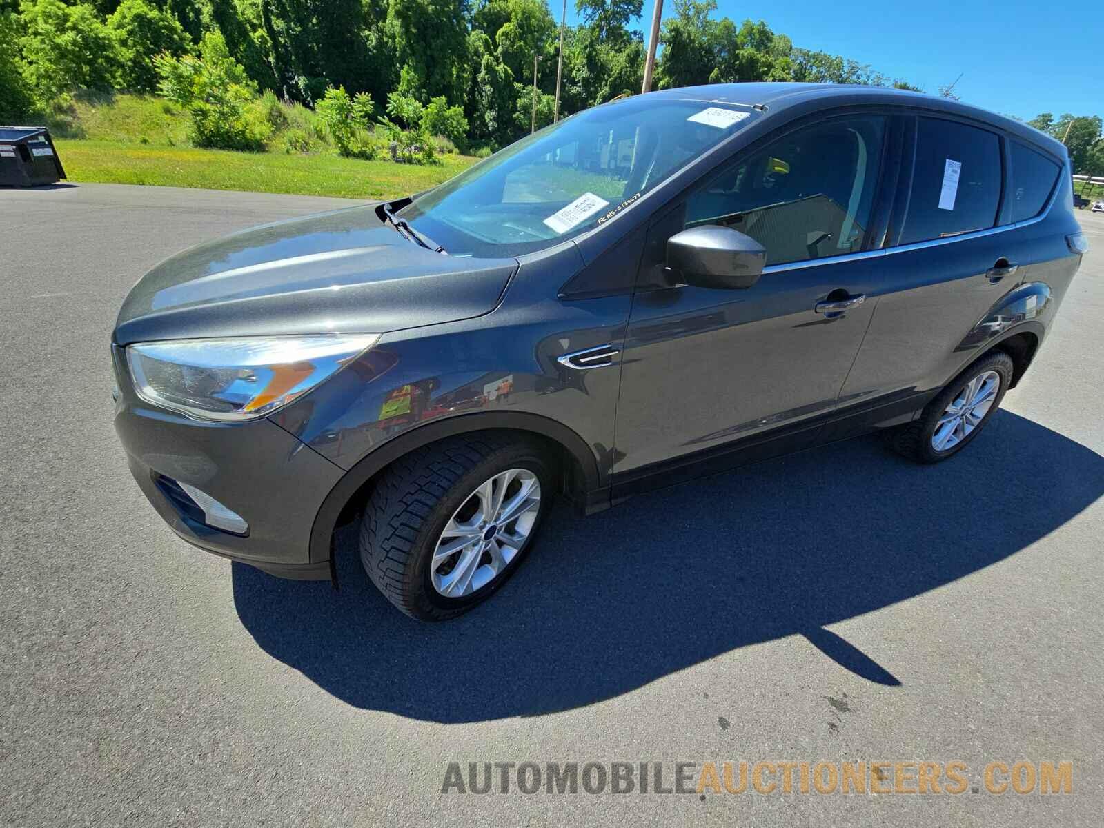 1FMCU9GD3HUE82512 Ford Escape 2017