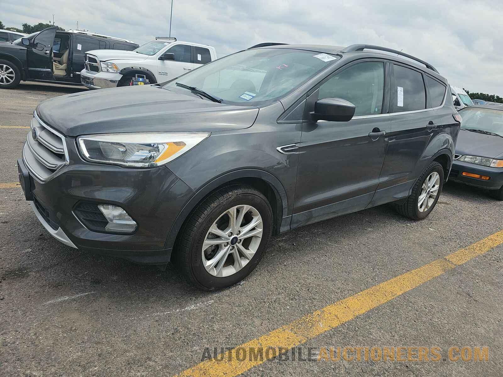 1FMCU9GD3JUB75959 Ford Escape 2018