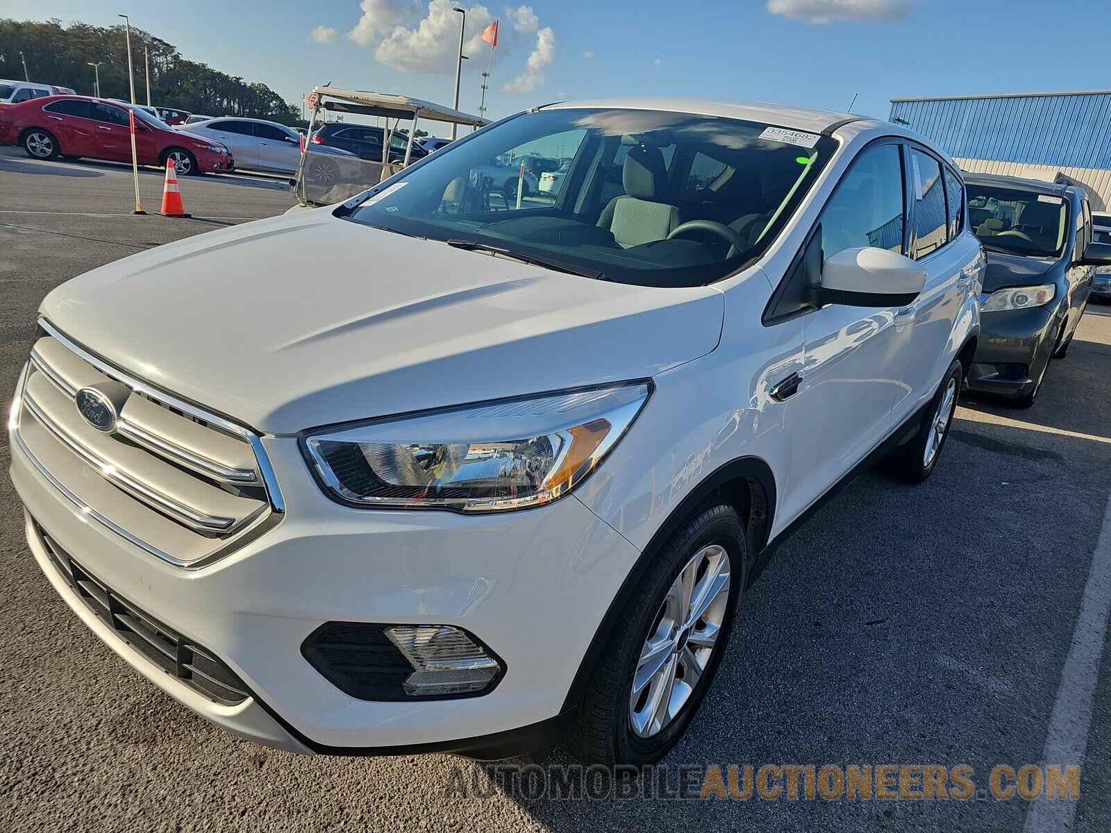 1FMCU9GD3KUA26369 Ford Escape 2019