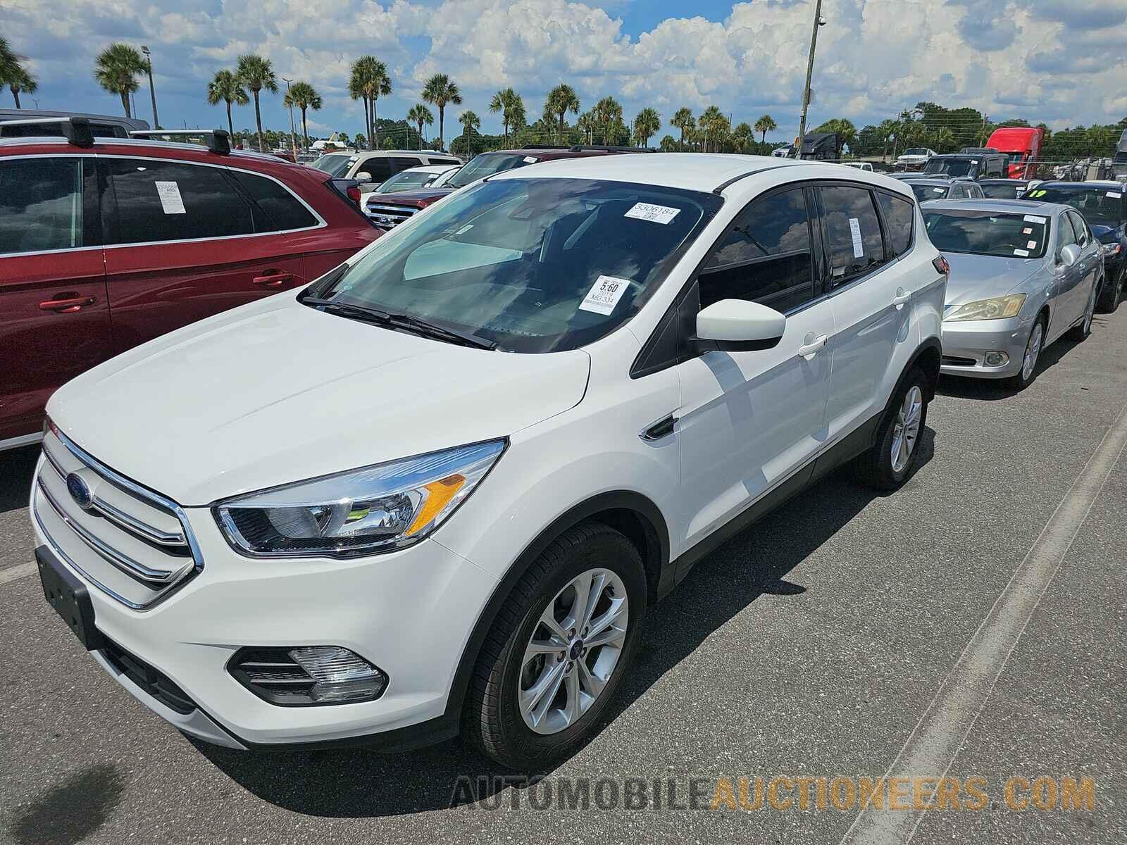 1FMCU9GD3KUA48226 Ford Escape 2019