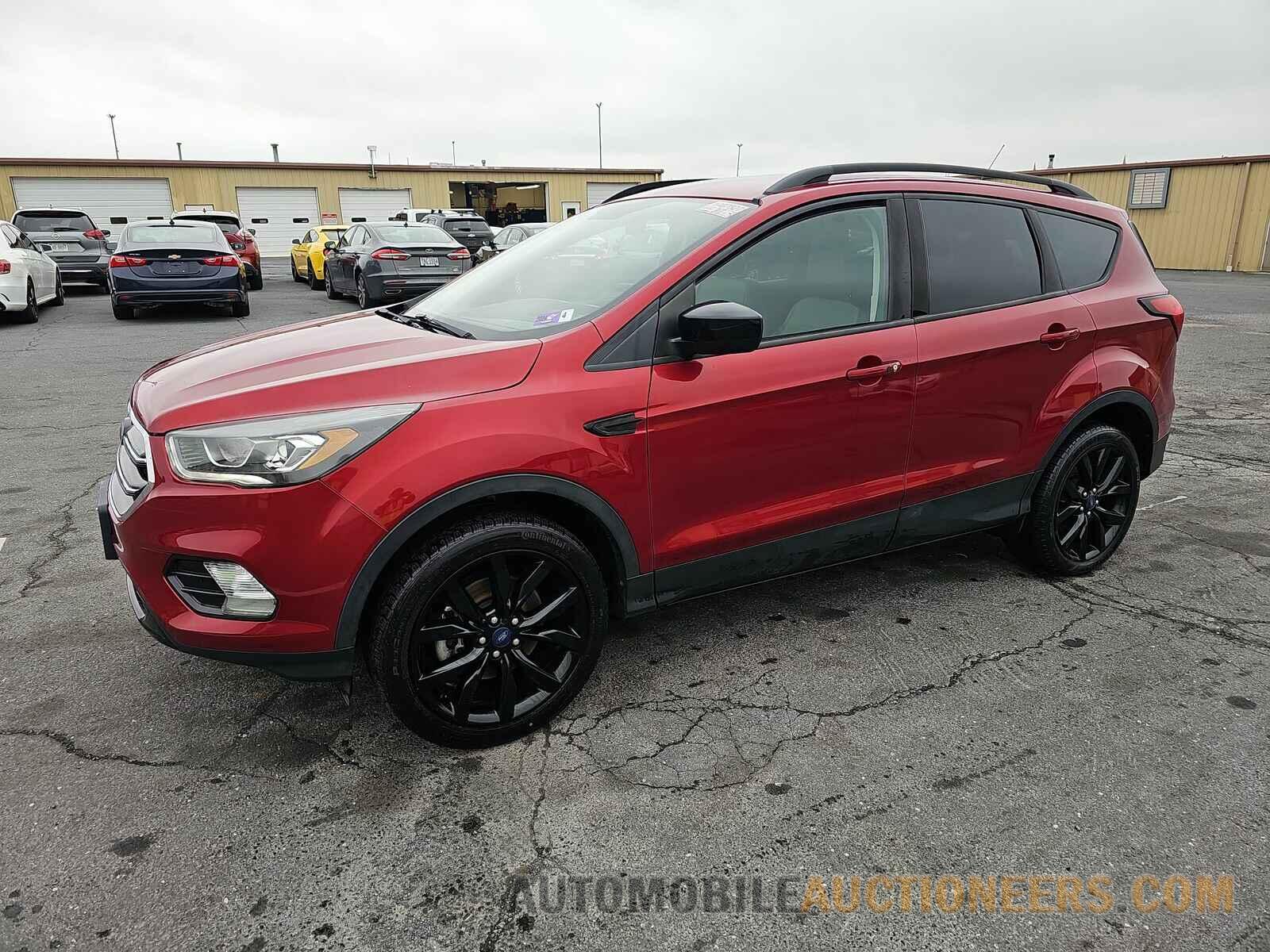 1FMCU9GD3KUA75488 Ford Escape 2019