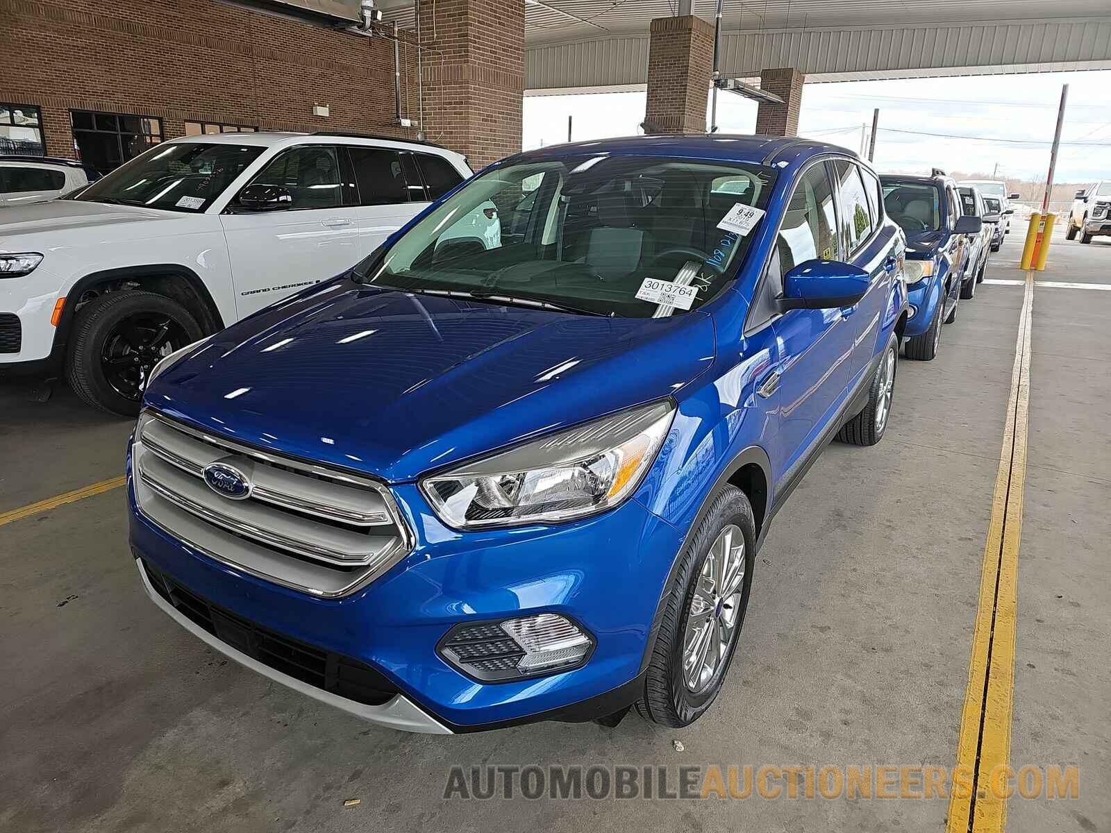 1FMCU9GD3KUB85392 Ford Escape 2019