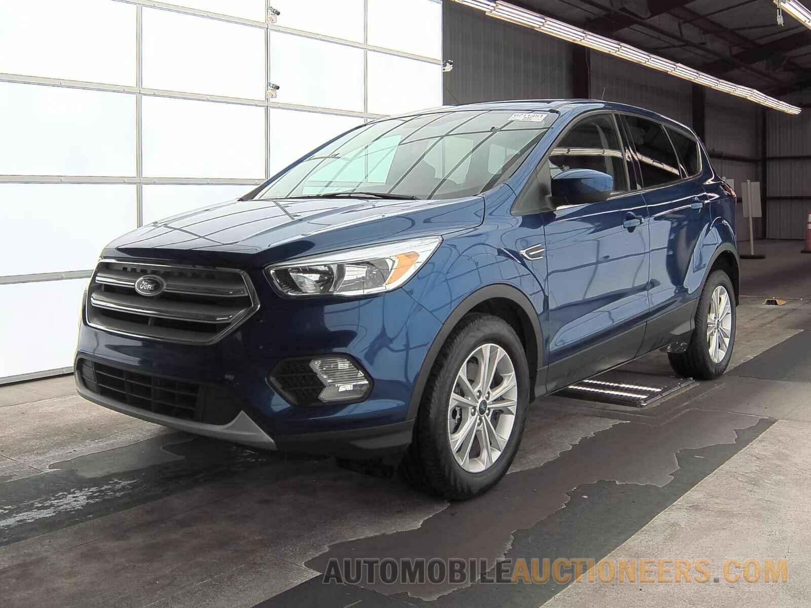 1FMCU9GD3KUC37944 Ford Escape 2019