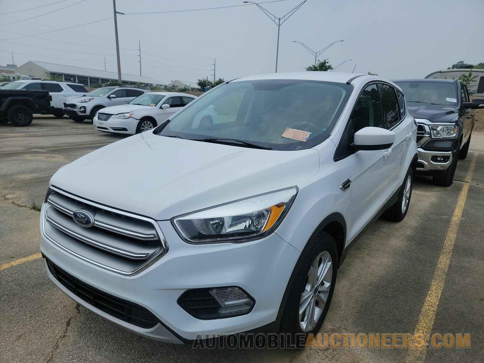 1FMCU9GD4HUC97420 Ford Escape 2017